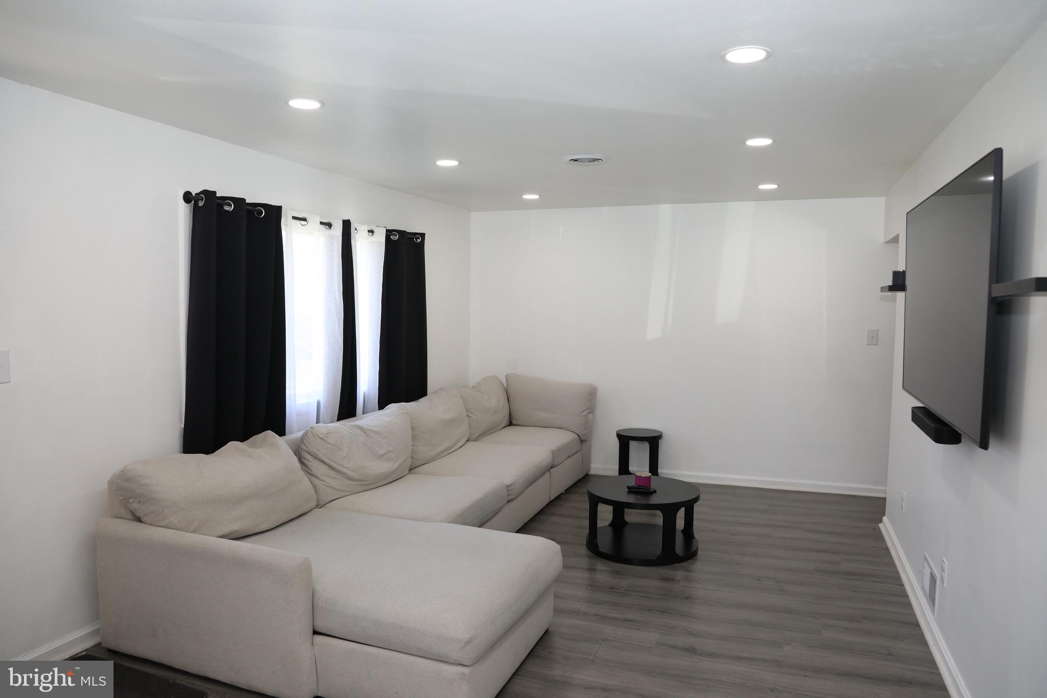 HYATTSVILLE - Residential Lease