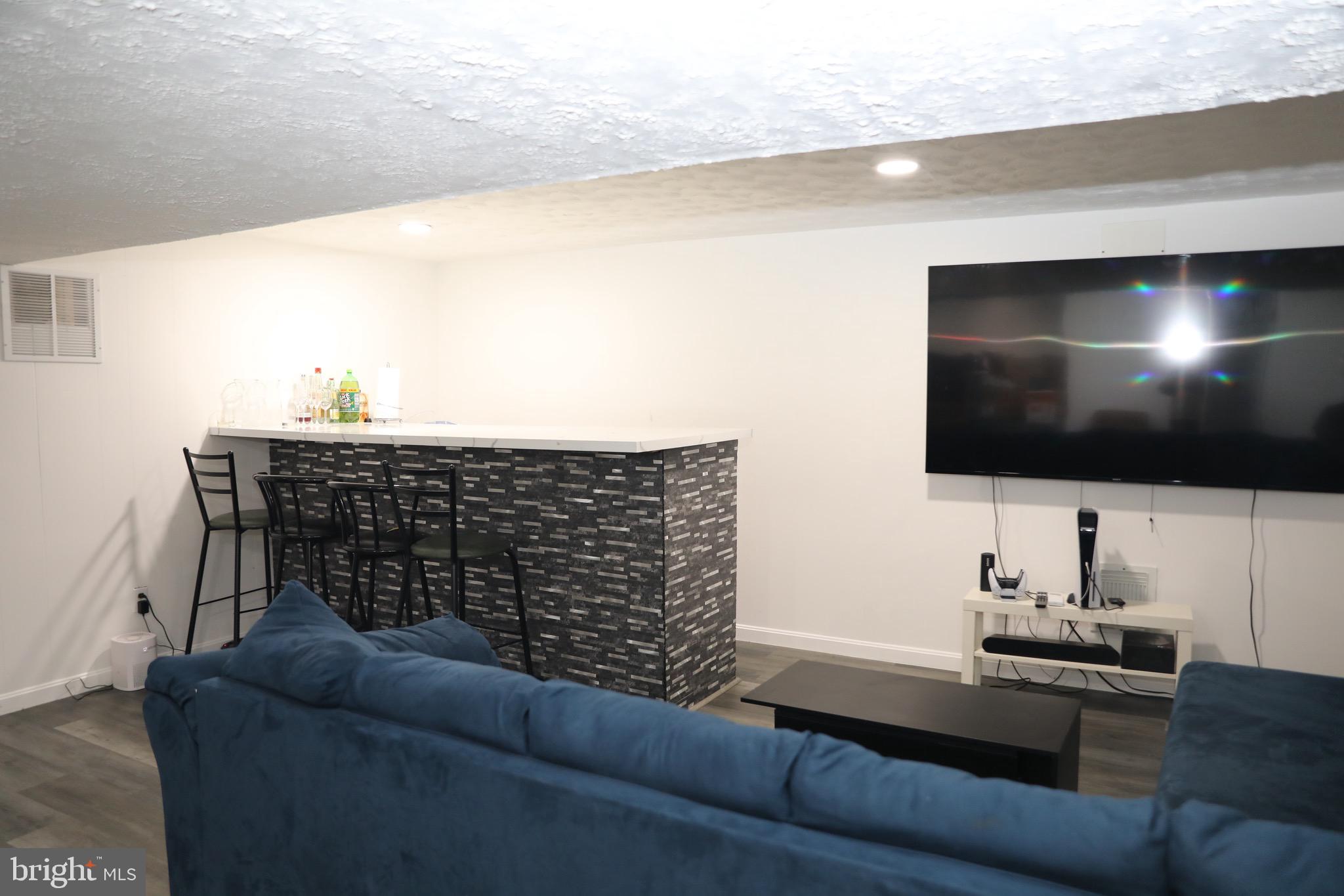 HYATTSVILLE - Residential Lease