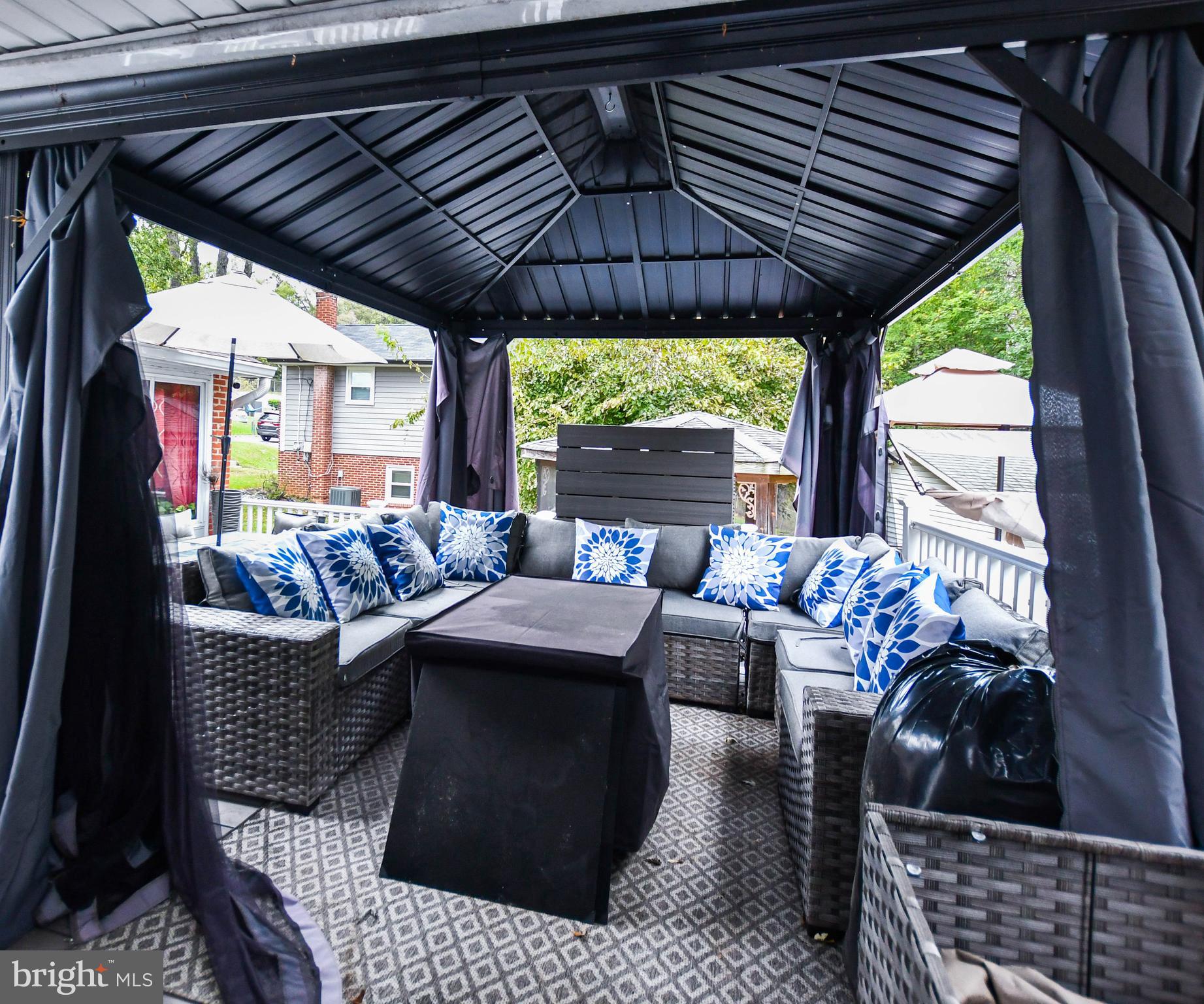 ROSECROFT PARK - Residential