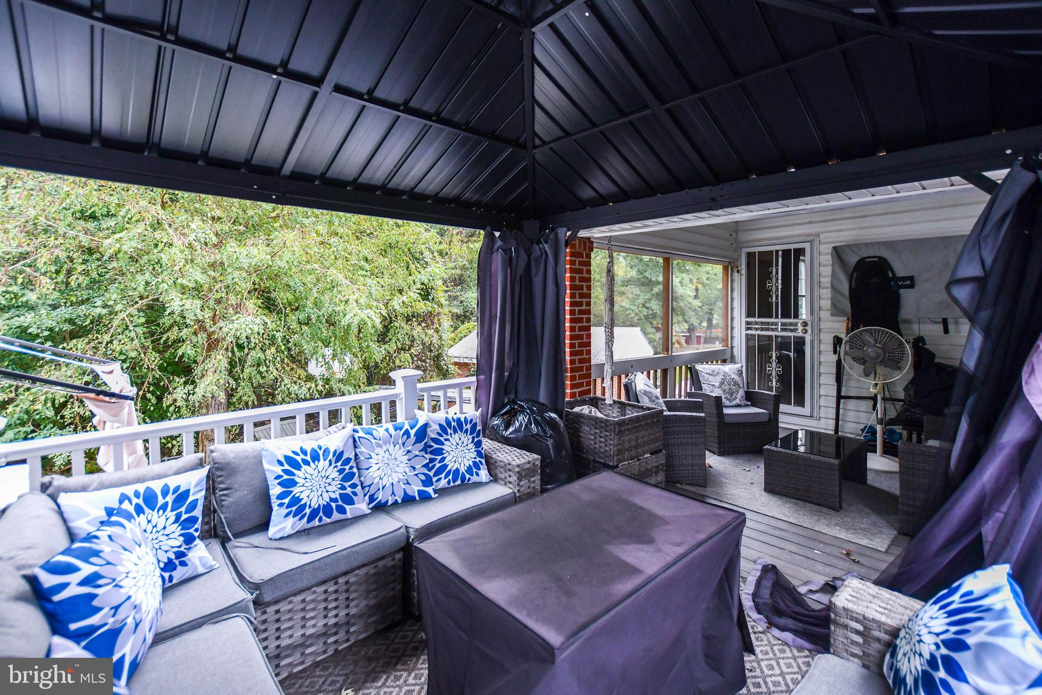 ROSECROFT PARK - Residential