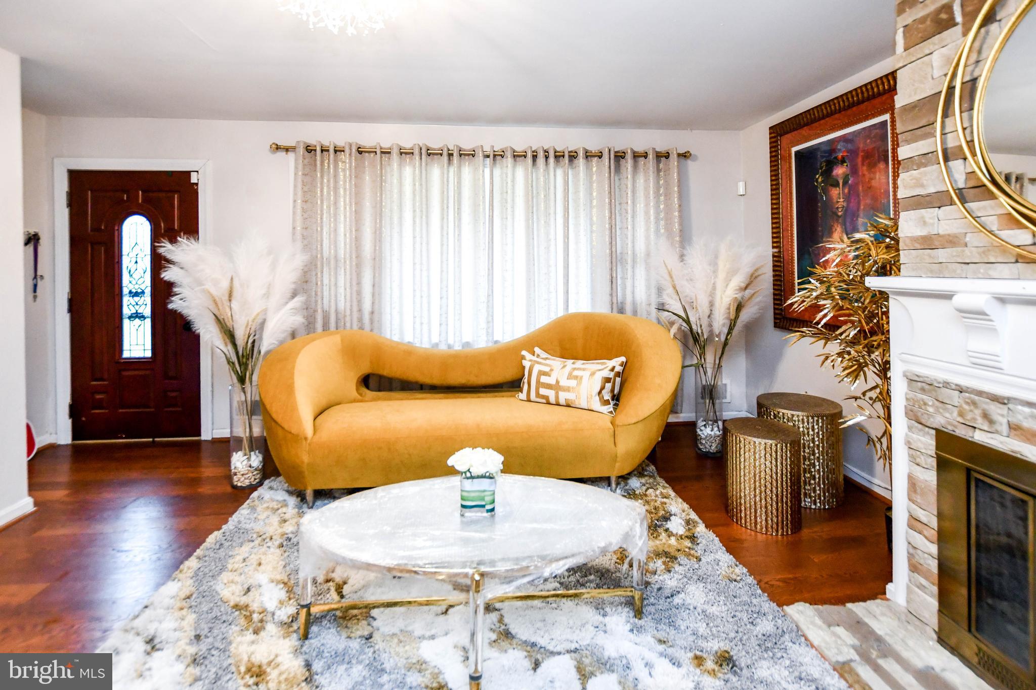 ROSECROFT PARK - Residential