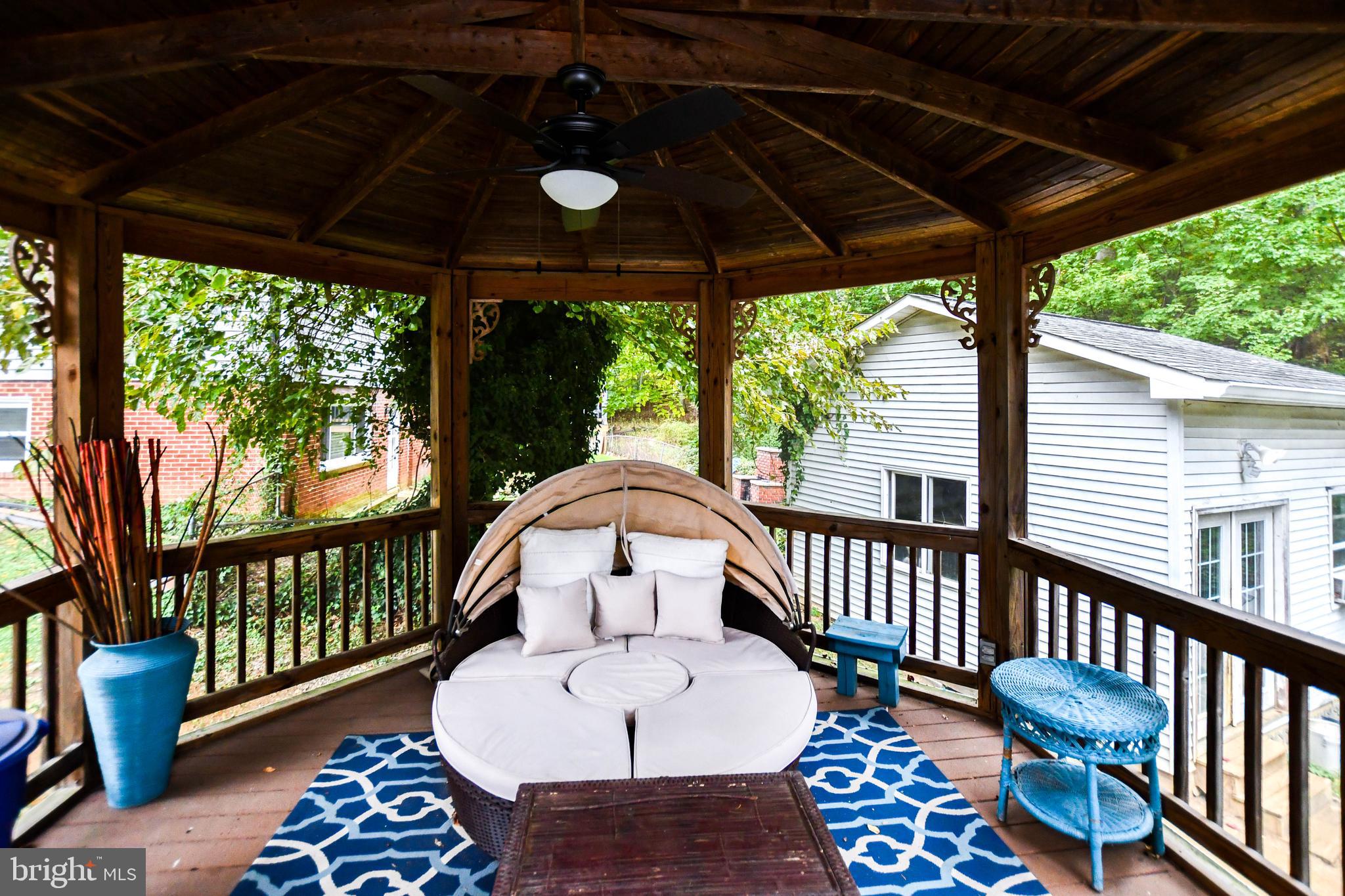 ROSECROFT PARK - Residential