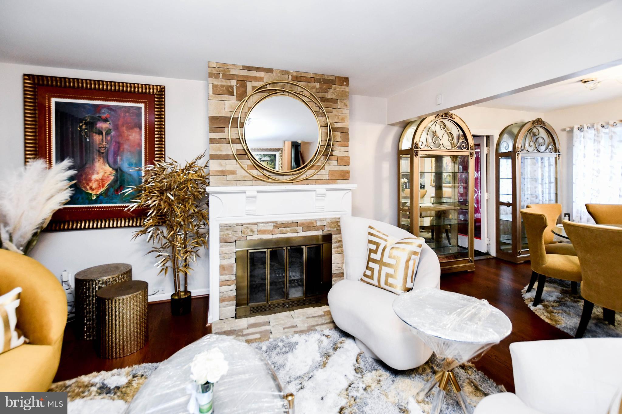 ROSECROFT PARK - Residential