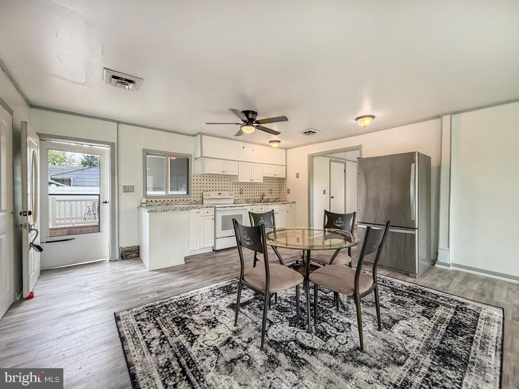 MAGNOLIA HILL - Residential