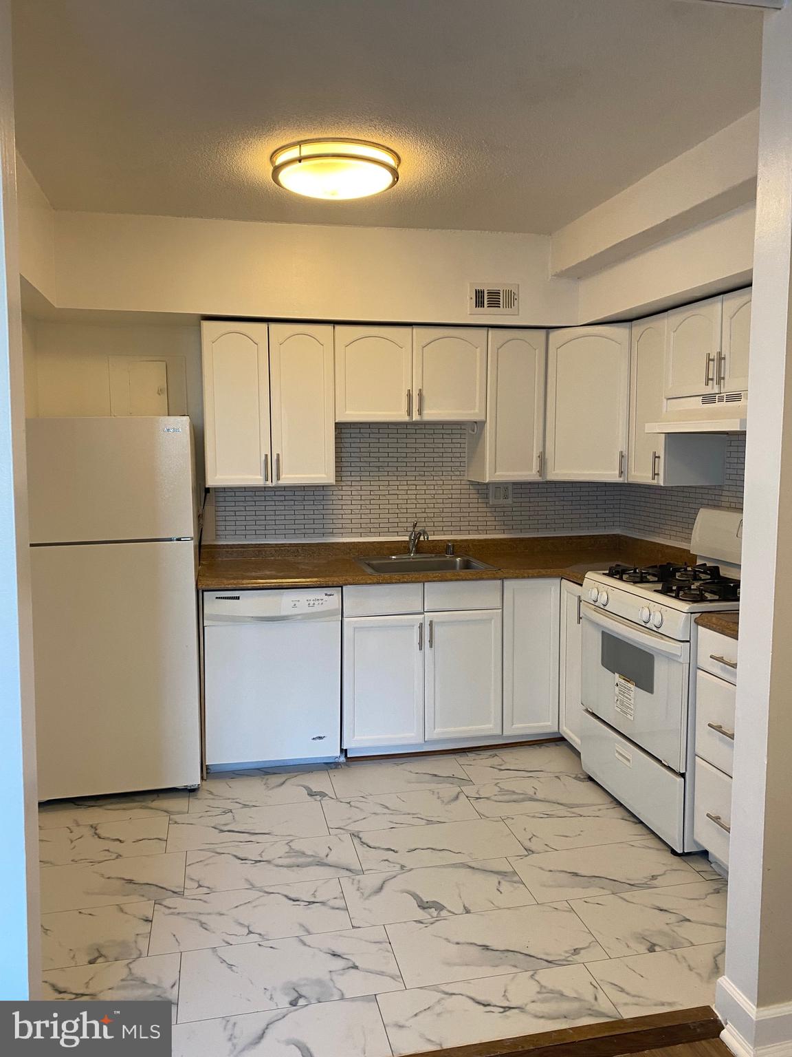 HYATTSVILLE - Residential Lease