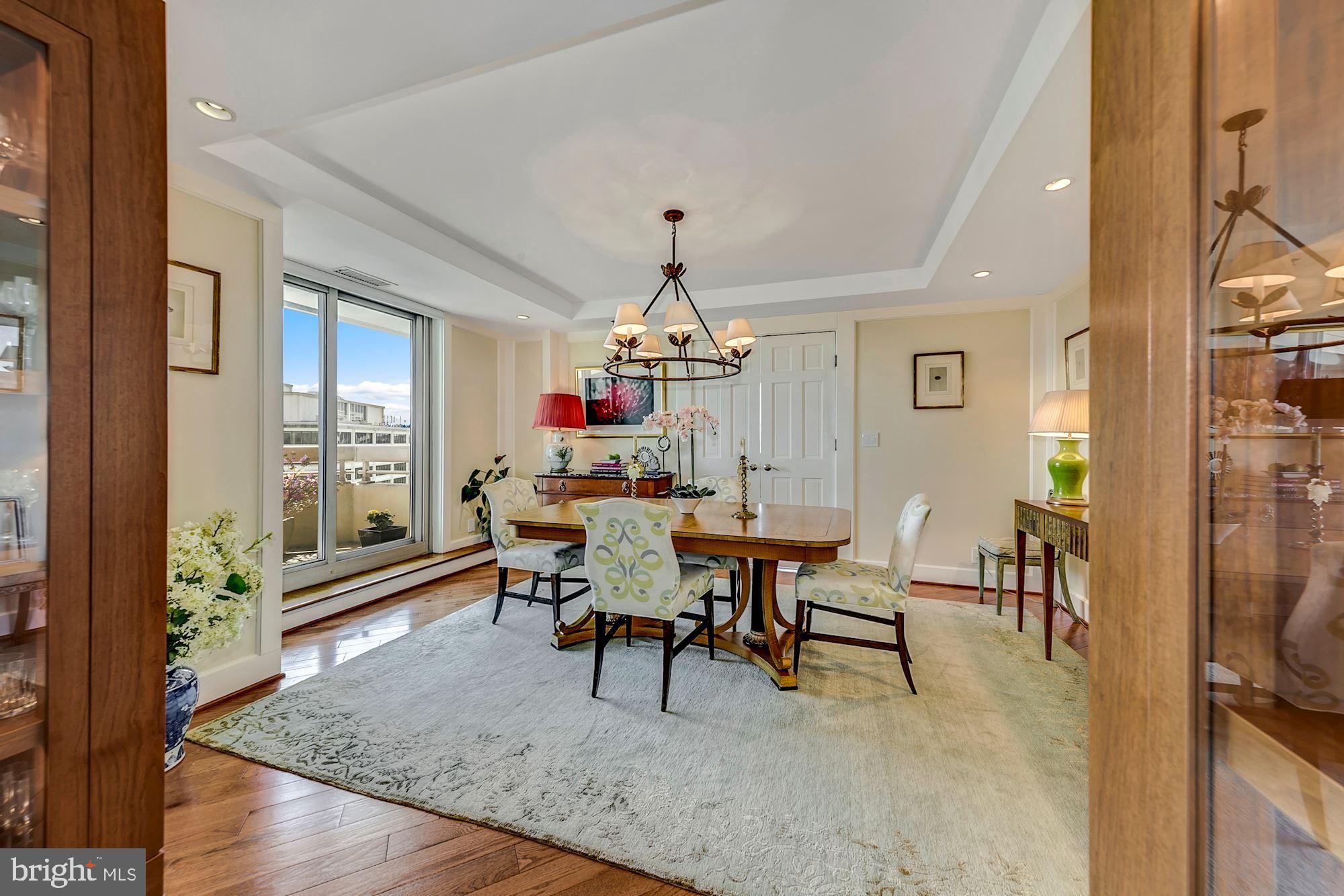 SOMERSET HOUSE - Residential