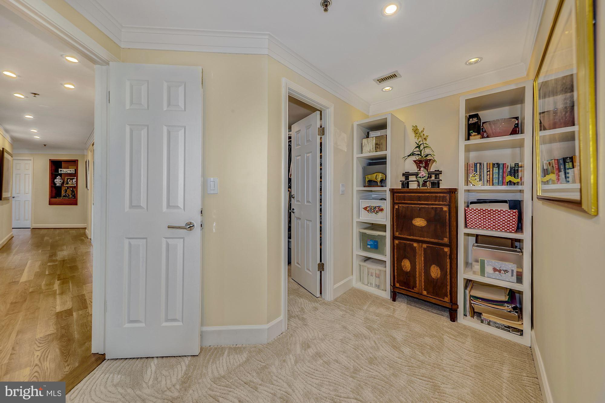 SOMERSET HOUSE - Residential