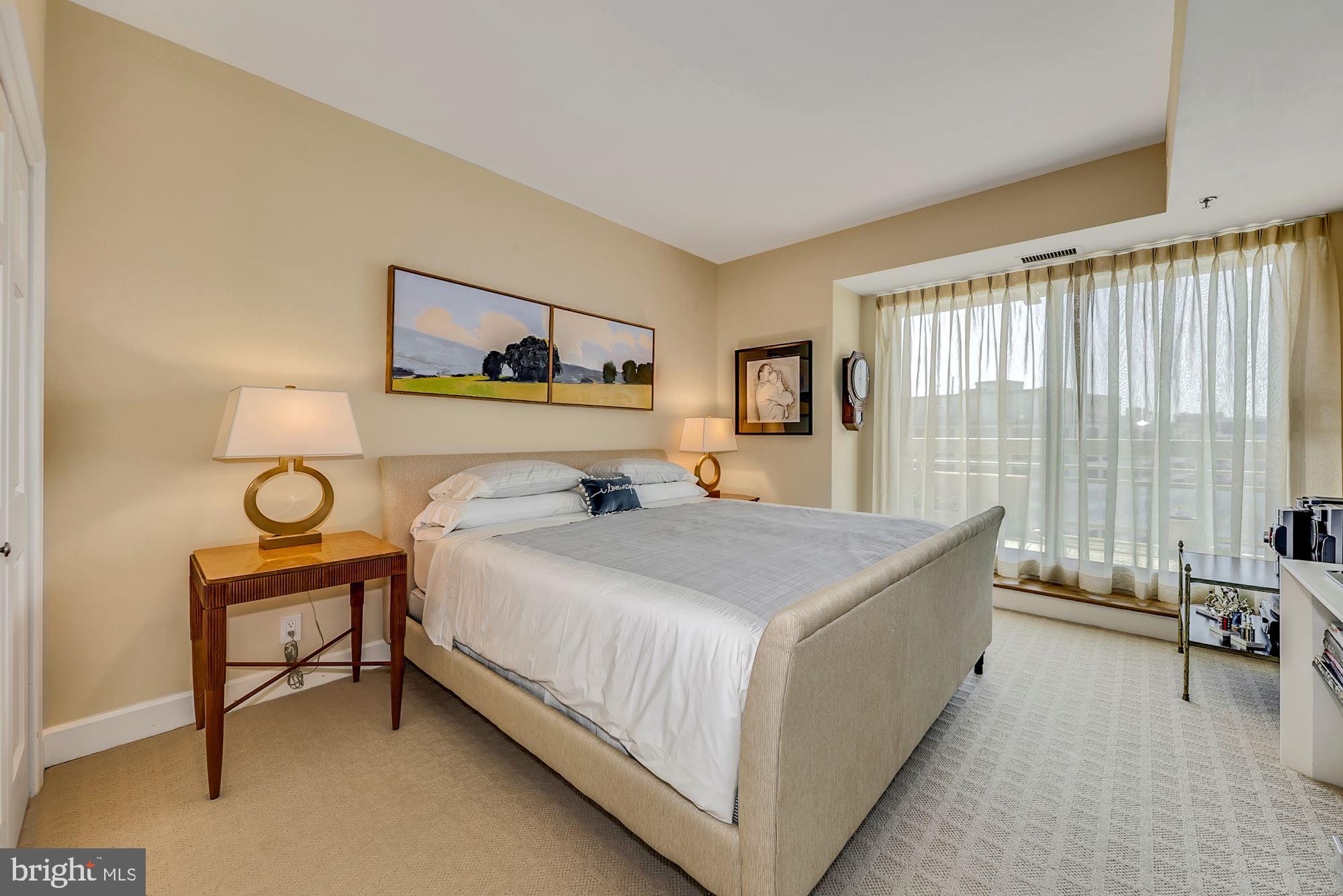 SOMERSET HOUSE - Residential