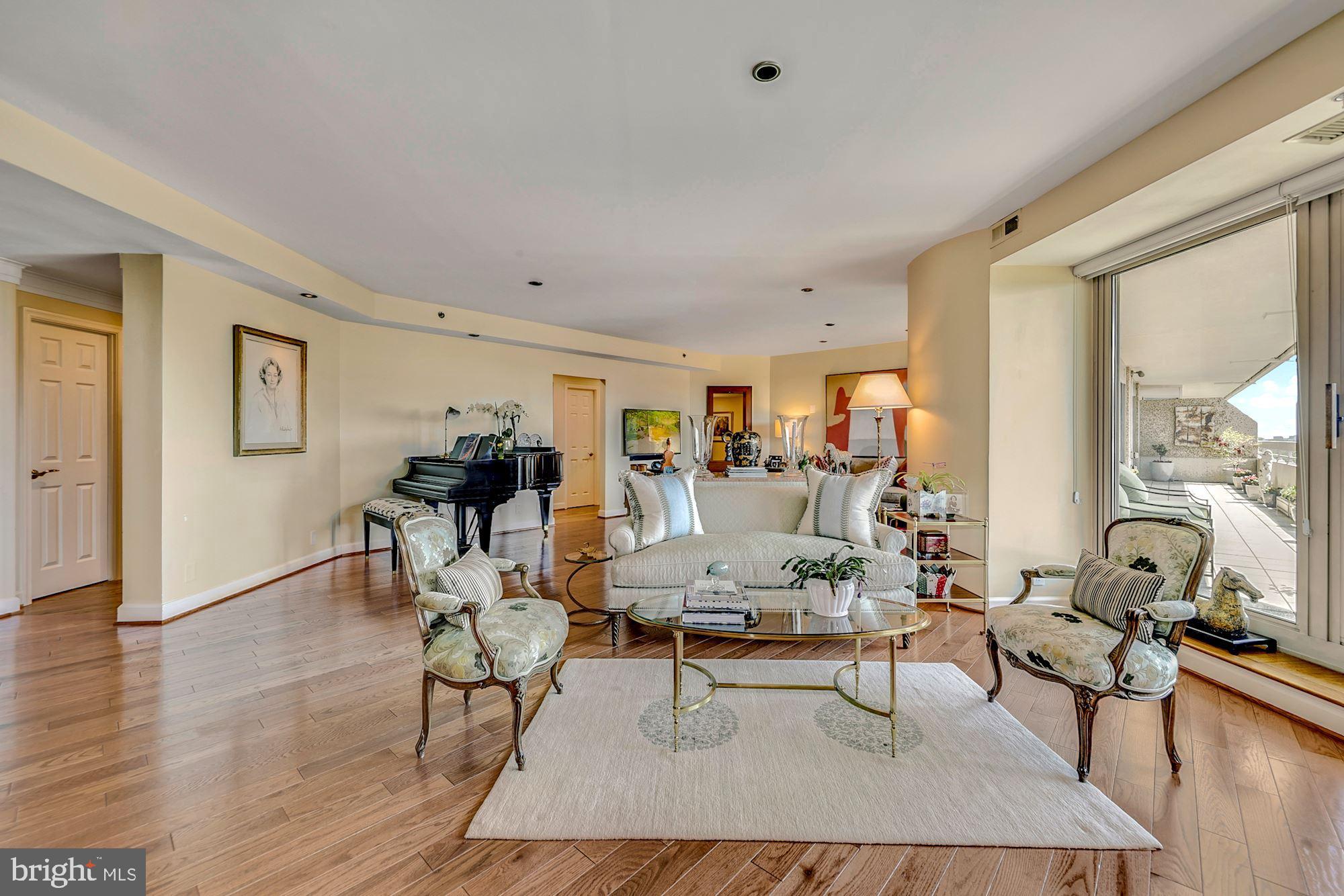 SOMERSET HOUSE - Residential