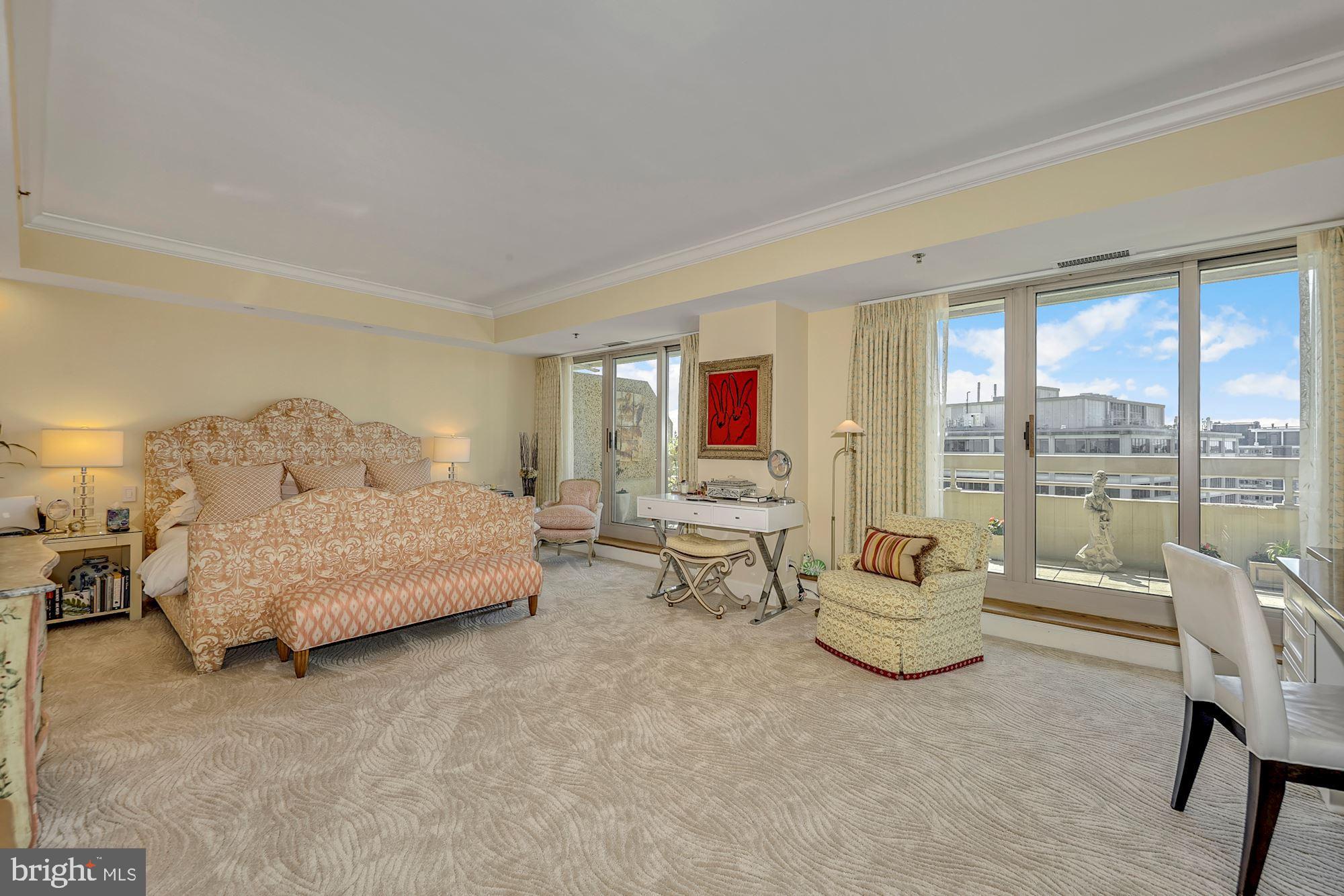 SOMERSET HOUSE - Residential