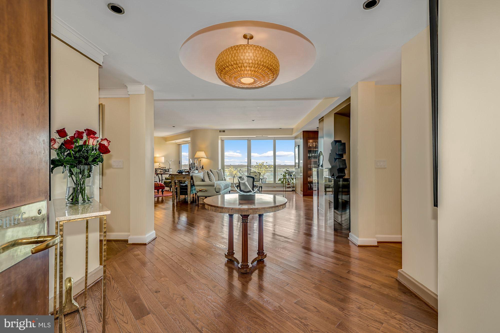 SOMERSET HOUSE - Residential