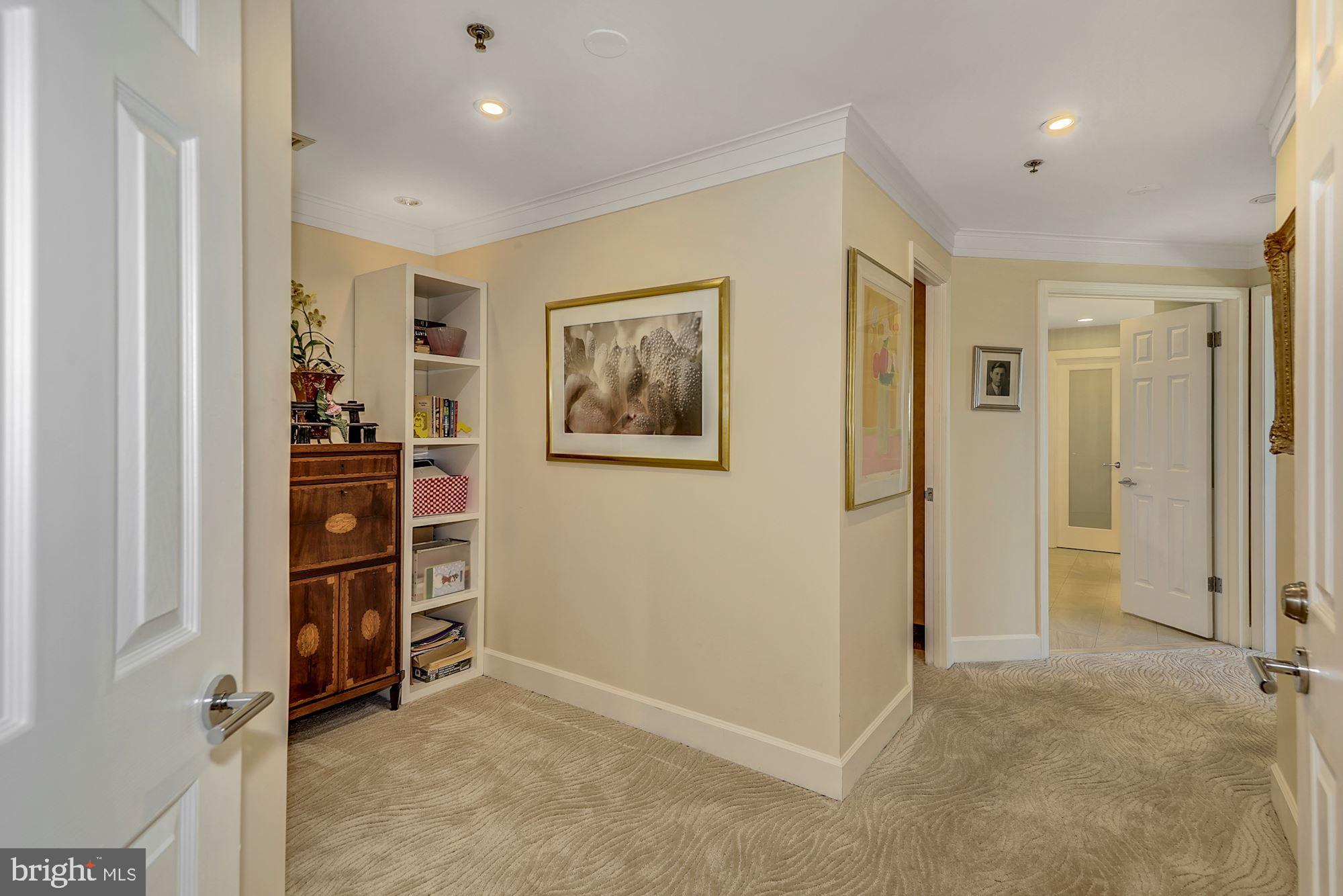 SOMERSET HOUSE - Residential