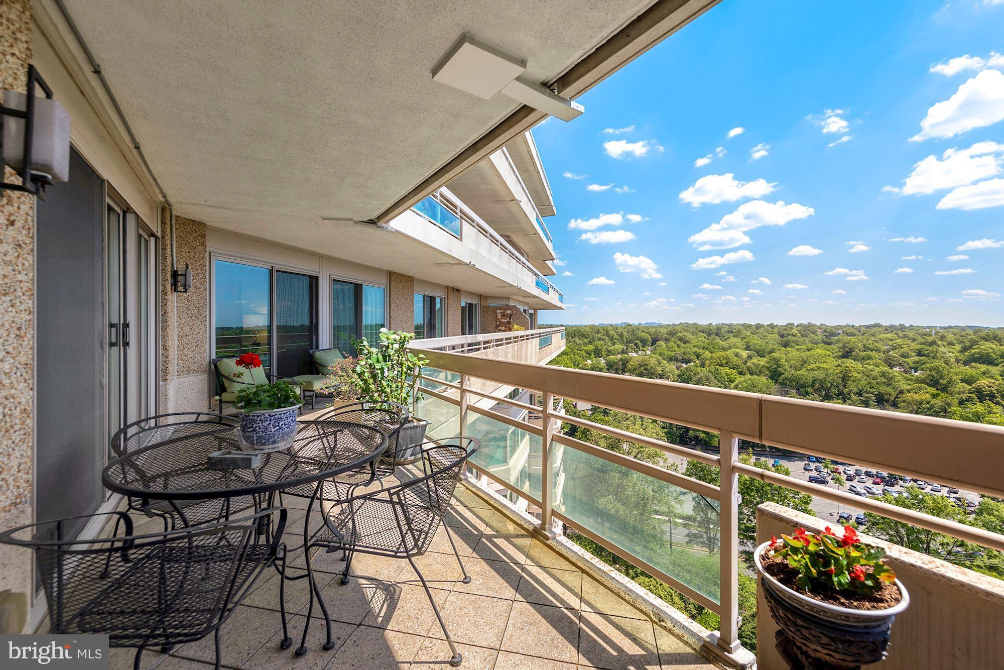 SOMERSET HOUSE - Residential