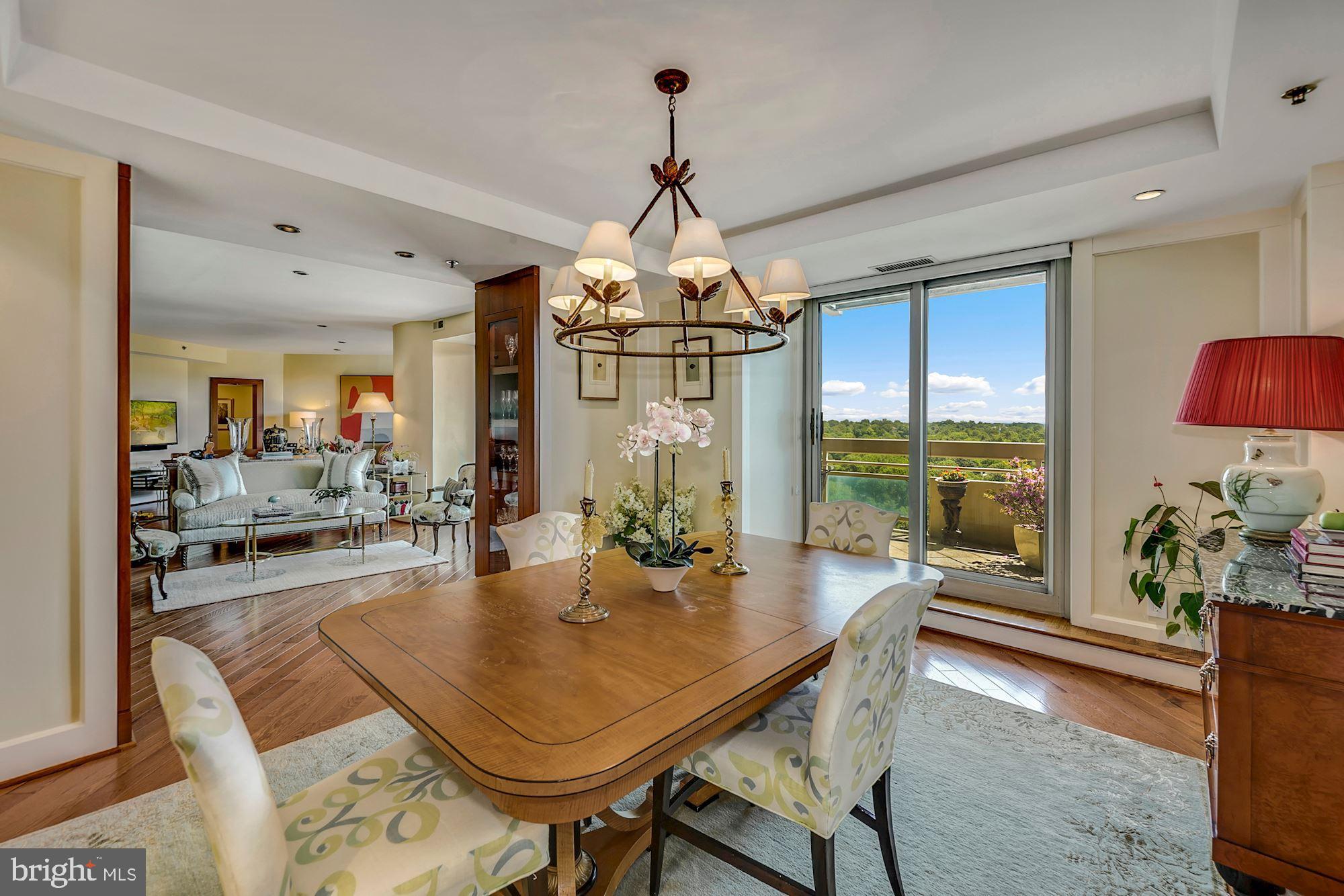 SOMERSET HOUSE - Residential