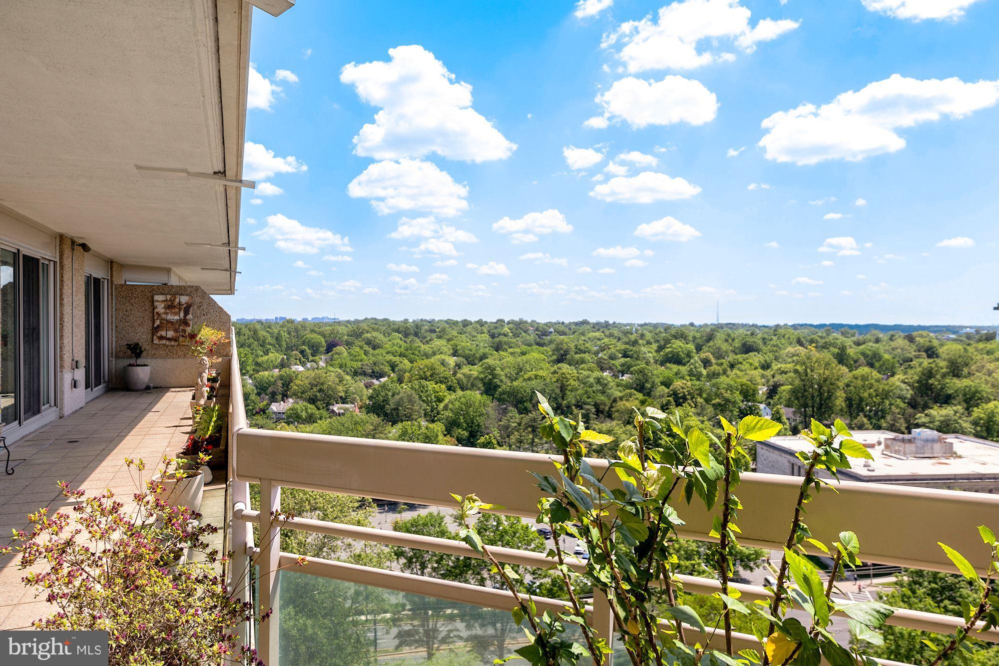 SOMERSET HOUSE - Residential