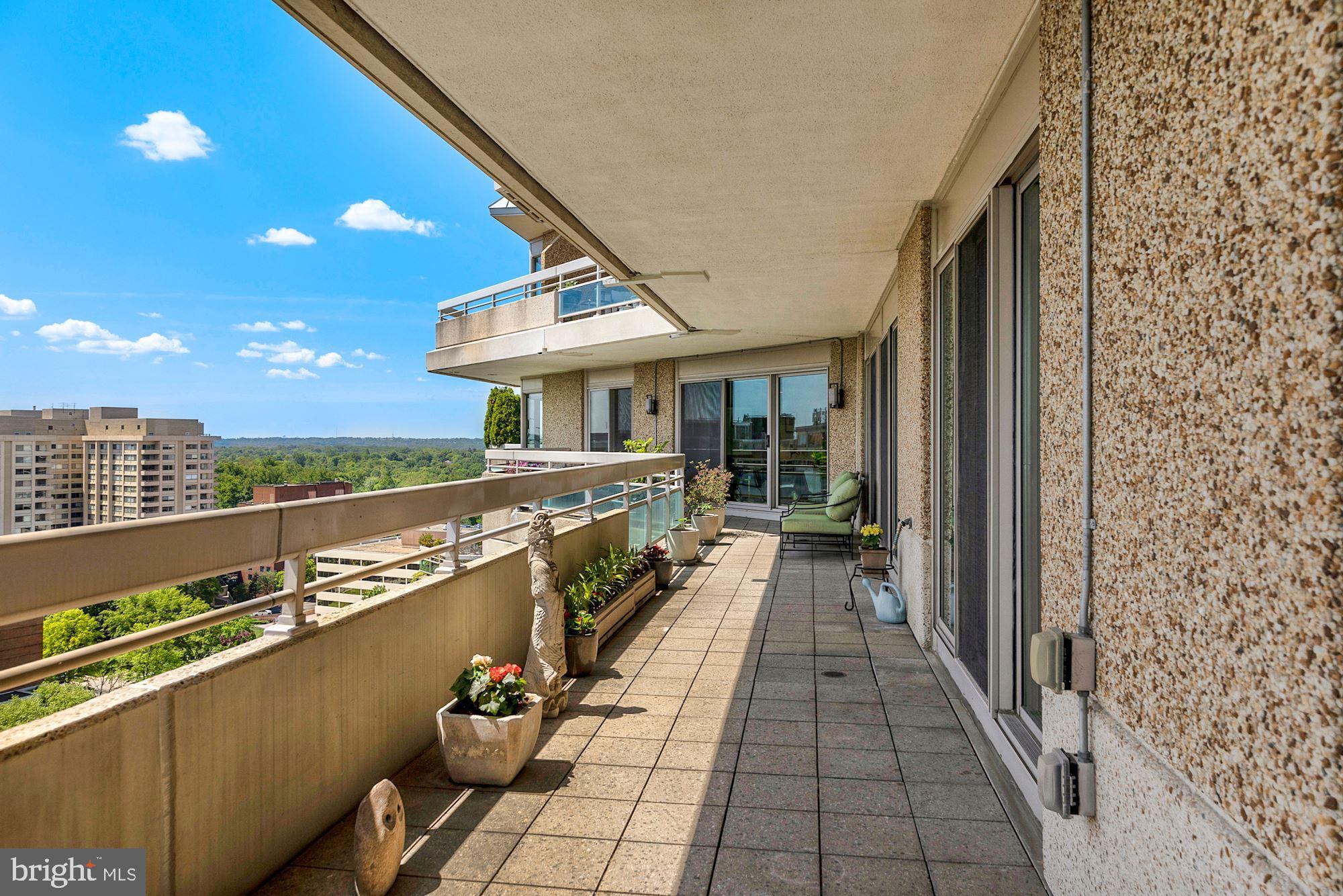 SOMERSET HOUSE - Residential