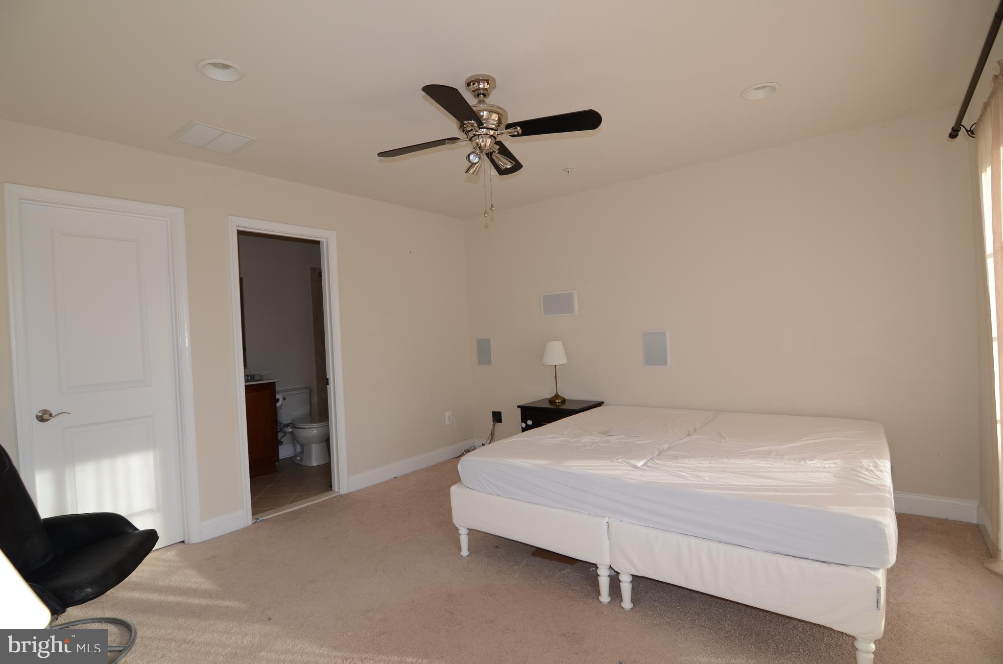 TOWSON GREEN - Residential Lease