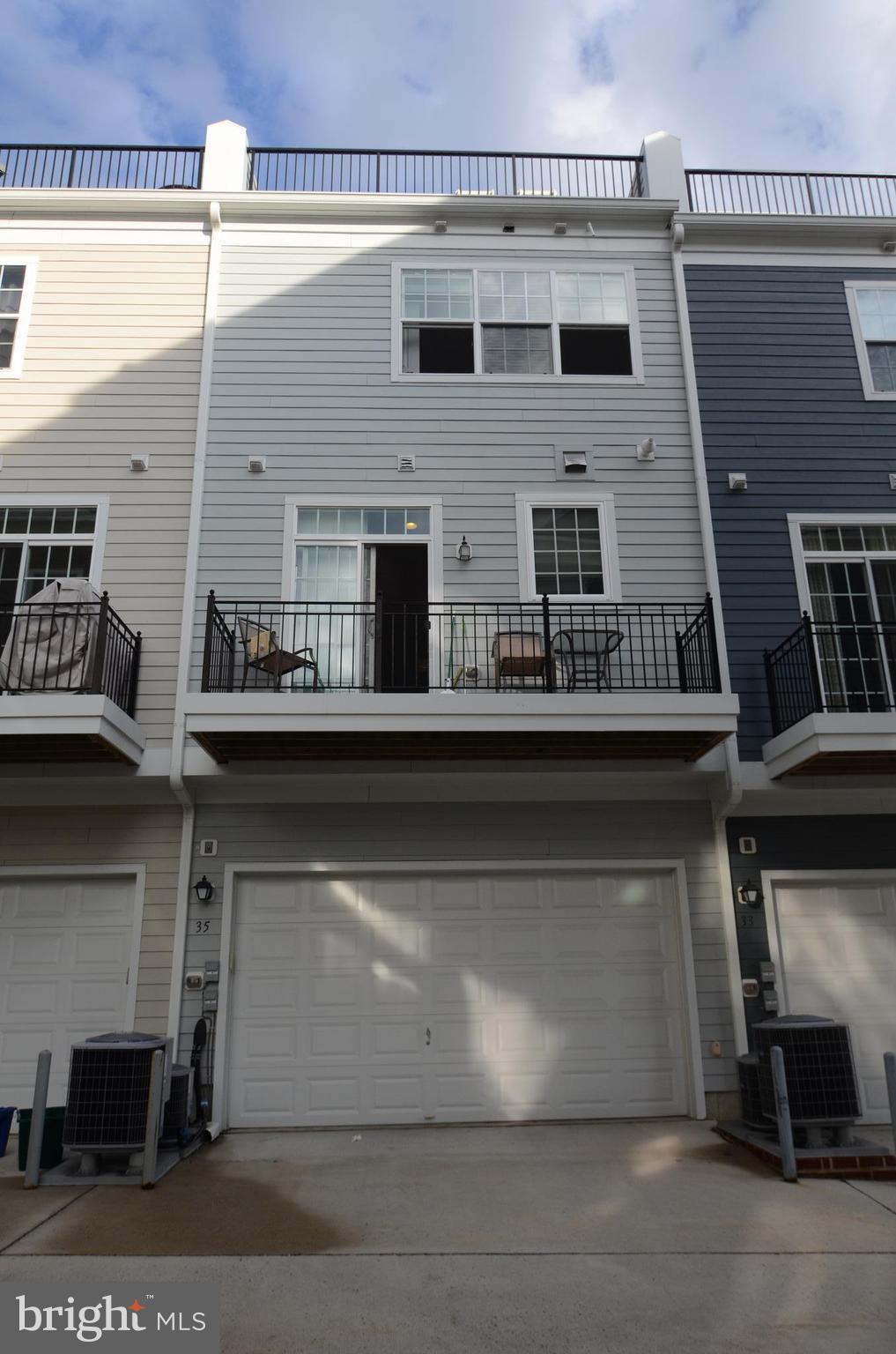 TOWSON GREEN - Residential Lease