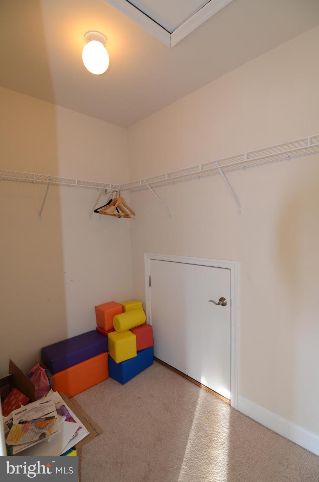 TOWSON GREEN - Residential Lease