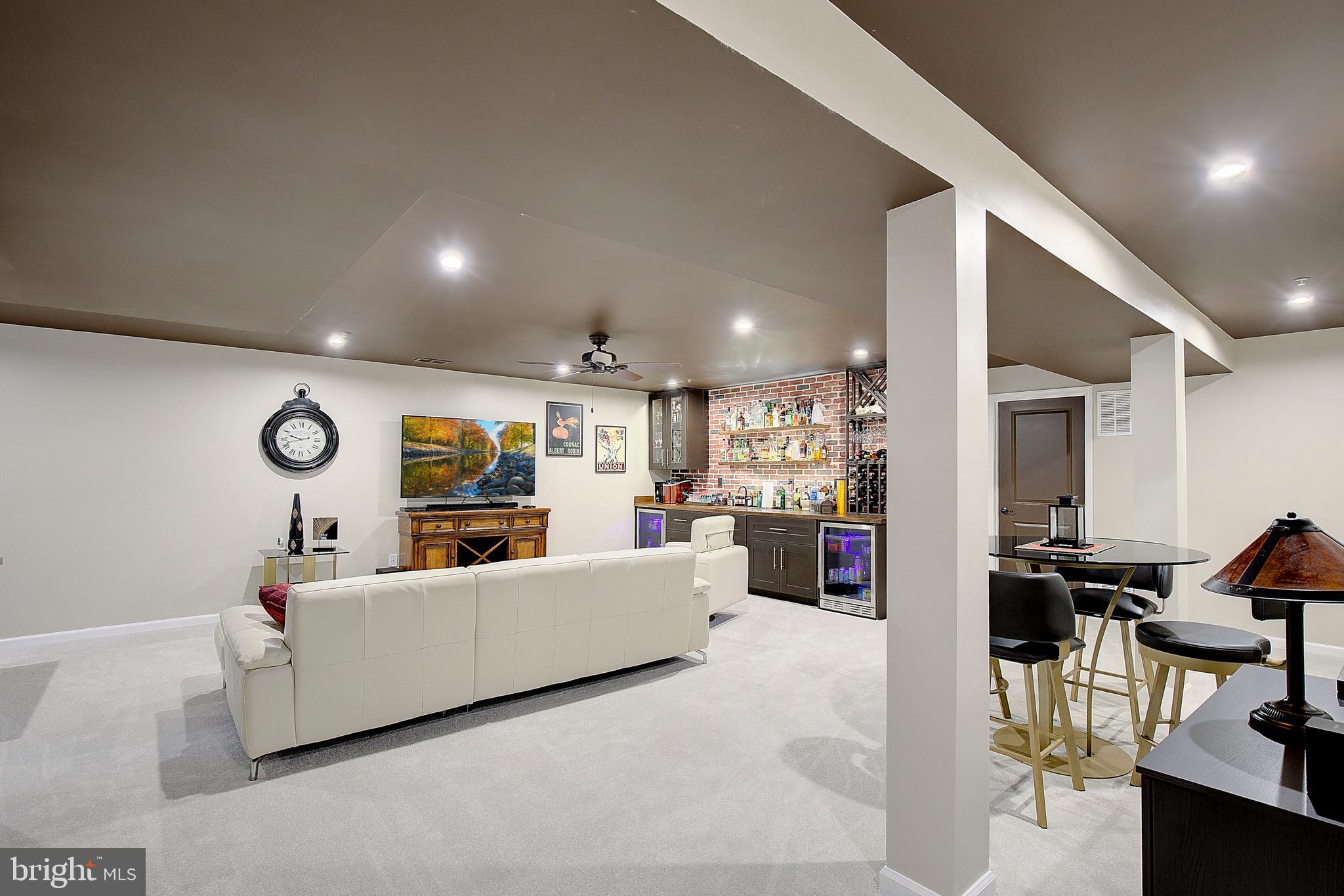 TWO RIVERS - Residential