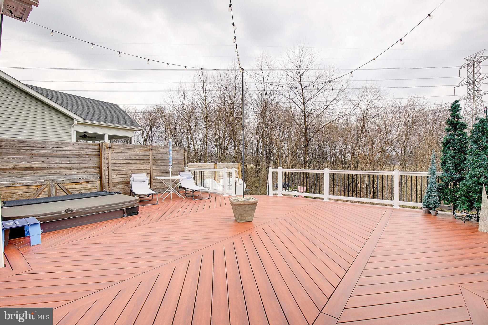 TWO RIVERS - Residential