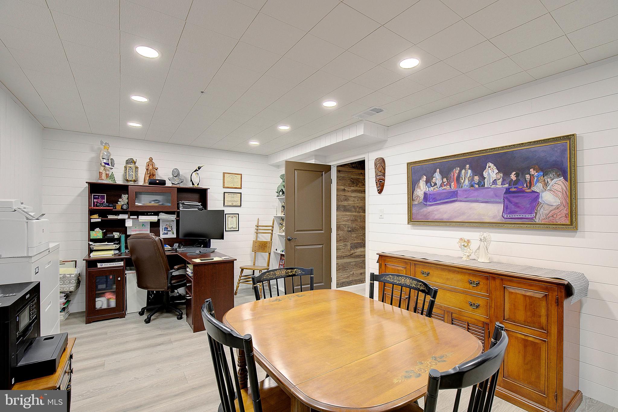 TWO RIVERS - Residential