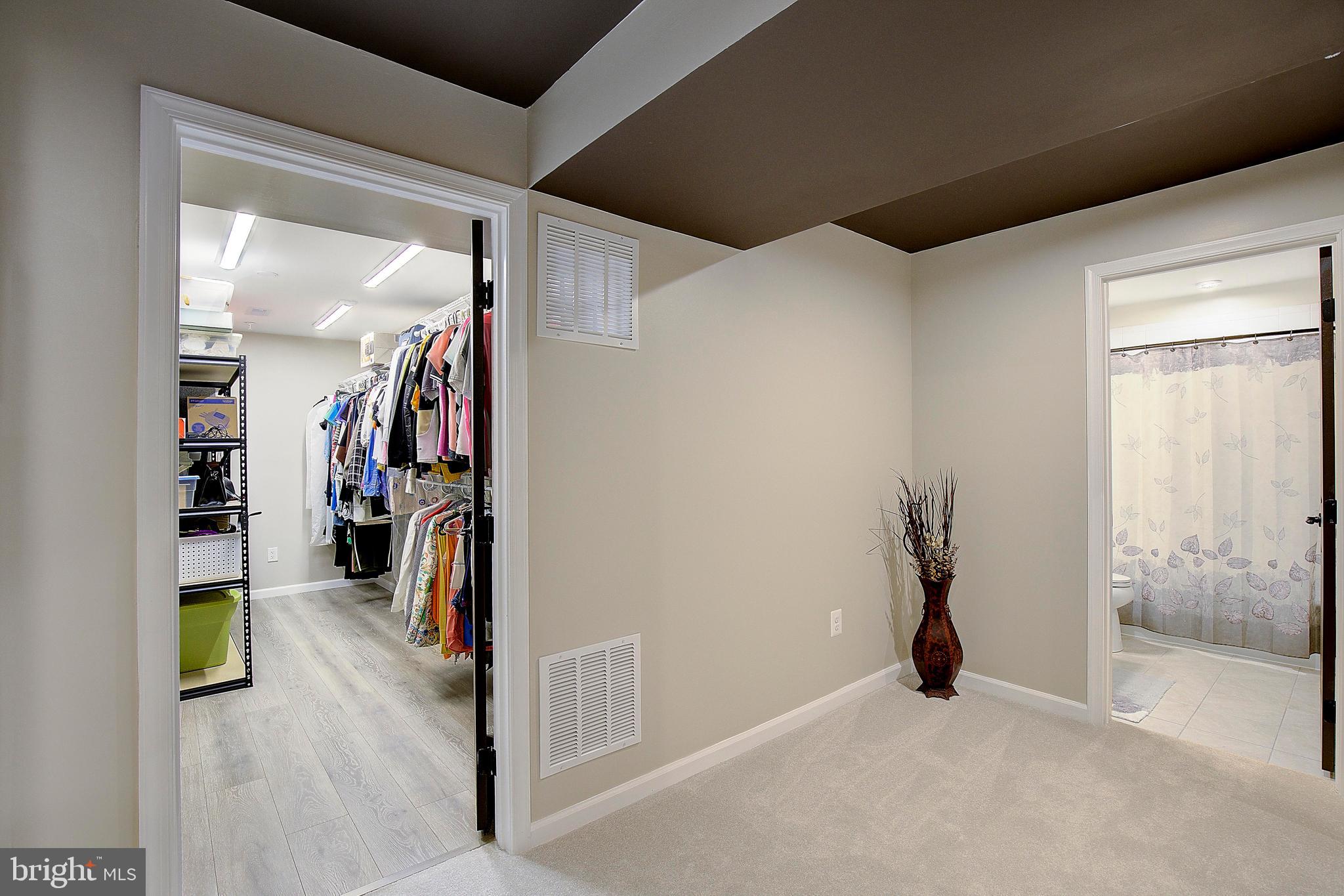 TWO RIVERS - Residential