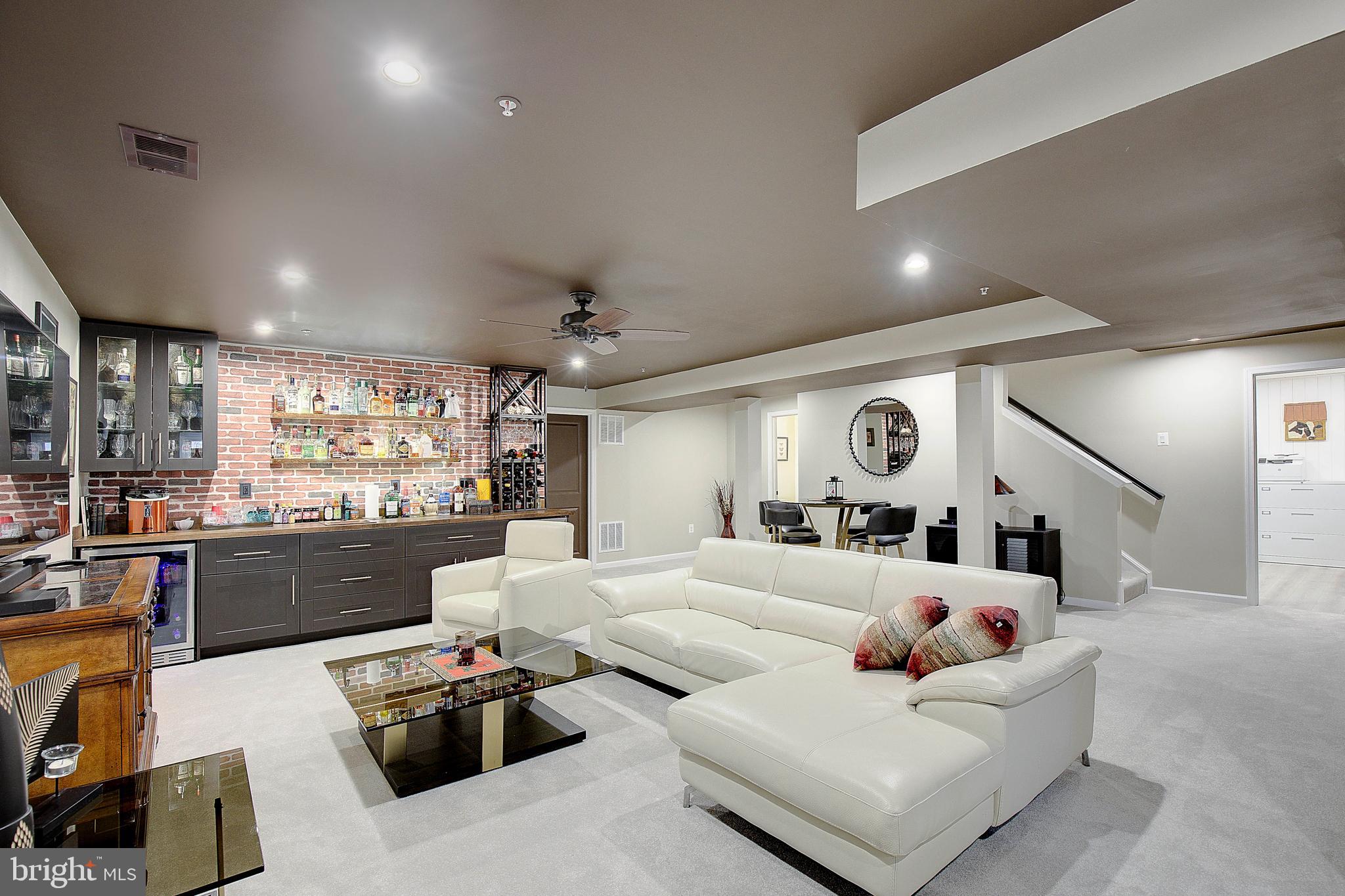 TWO RIVERS - Residential