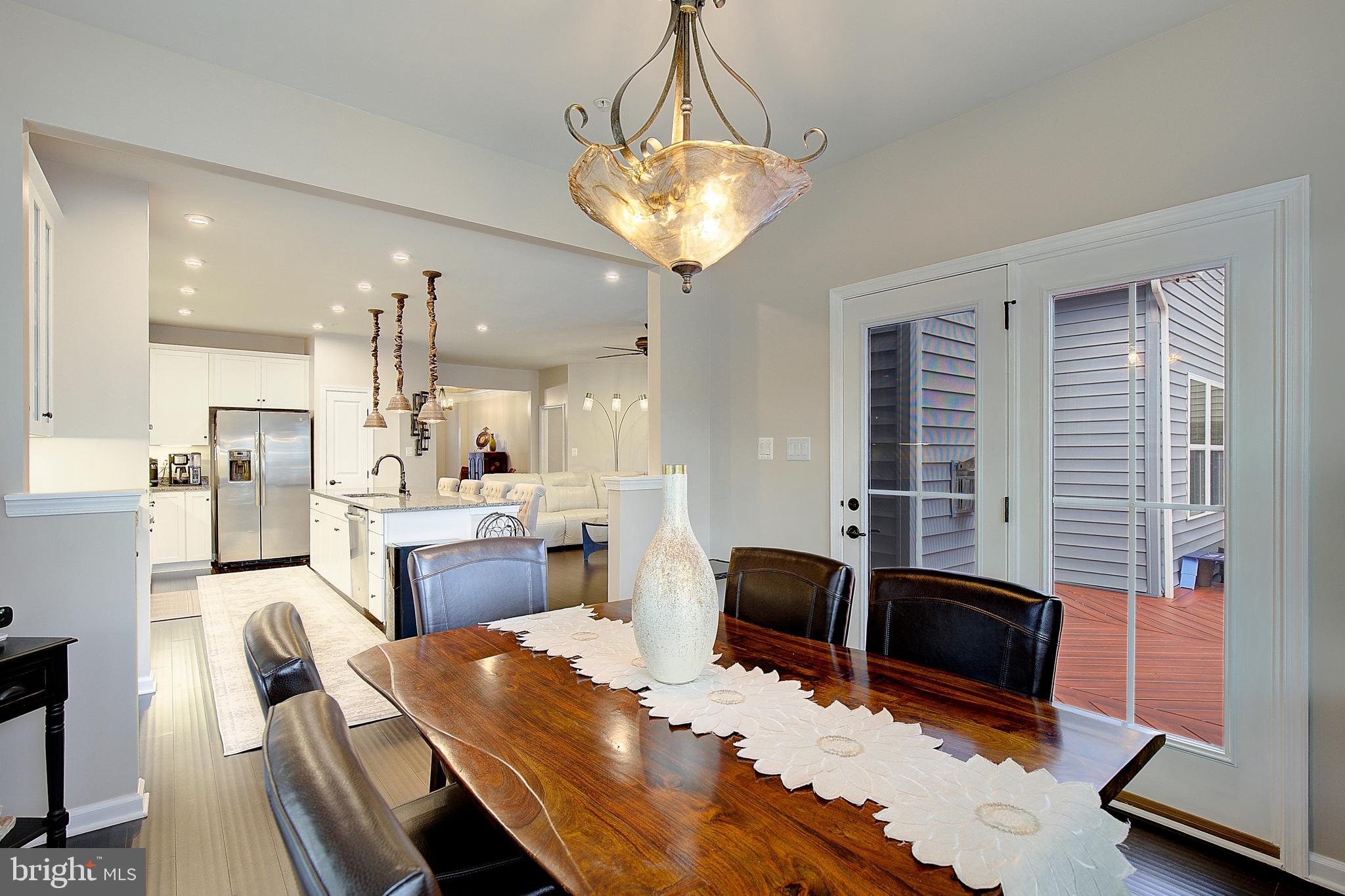 TWO RIVERS - Residential