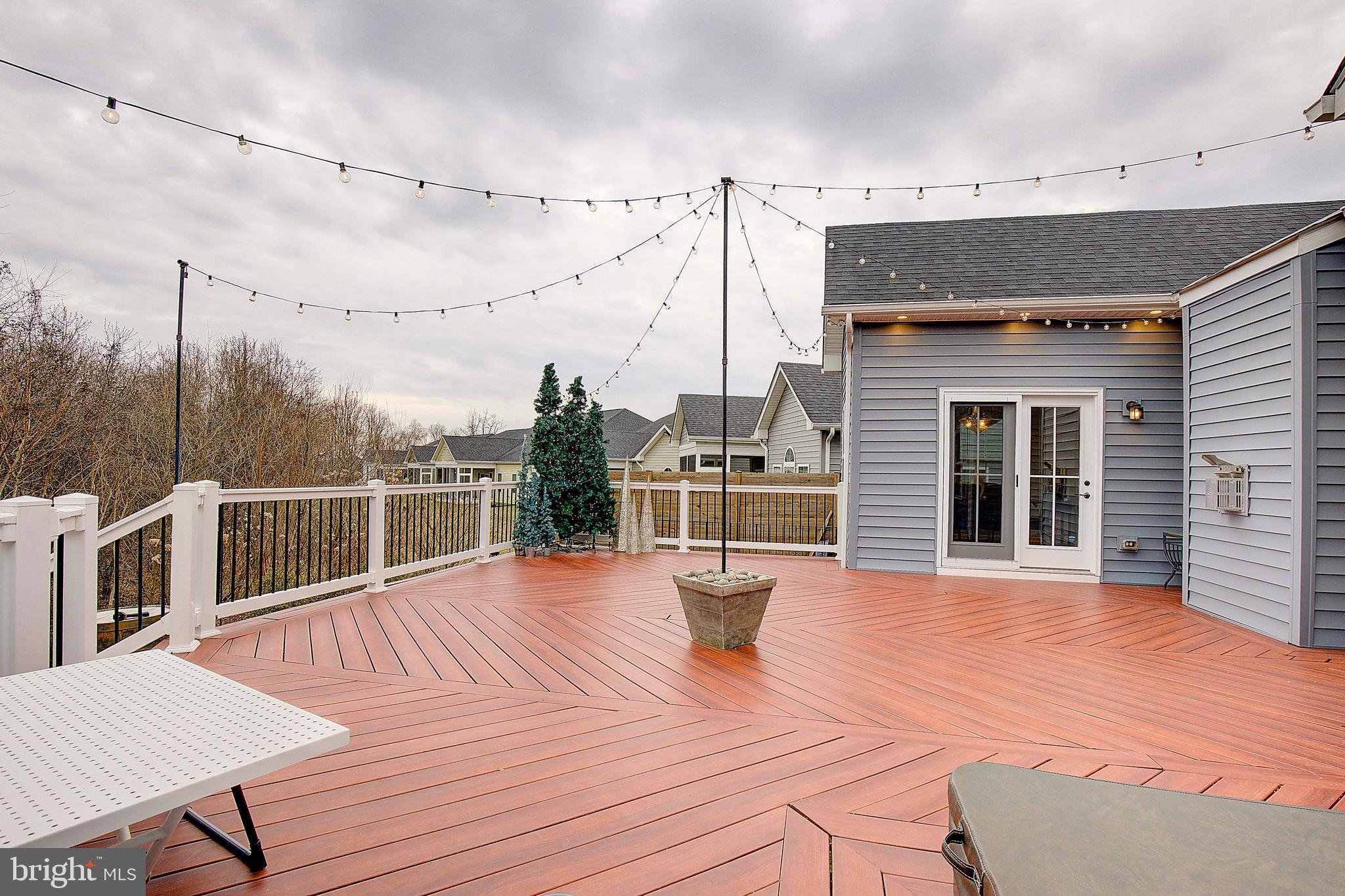 TWO RIVERS - Residential