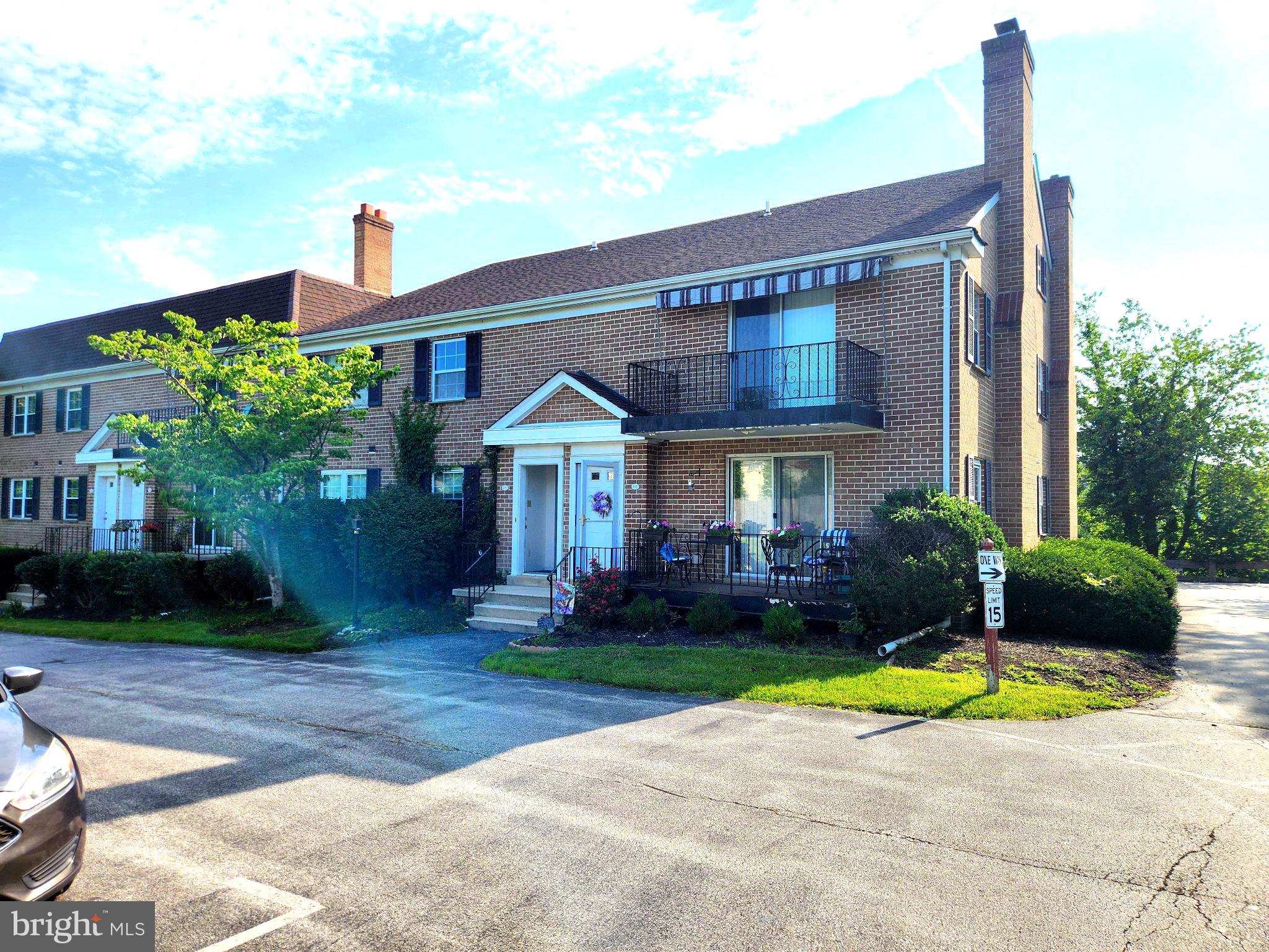199 W KING STREET 2-5