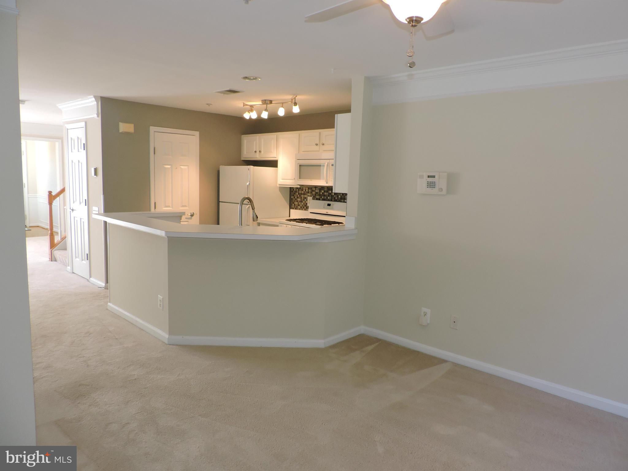 LAKE RIDGE POINTE - Residential Lease