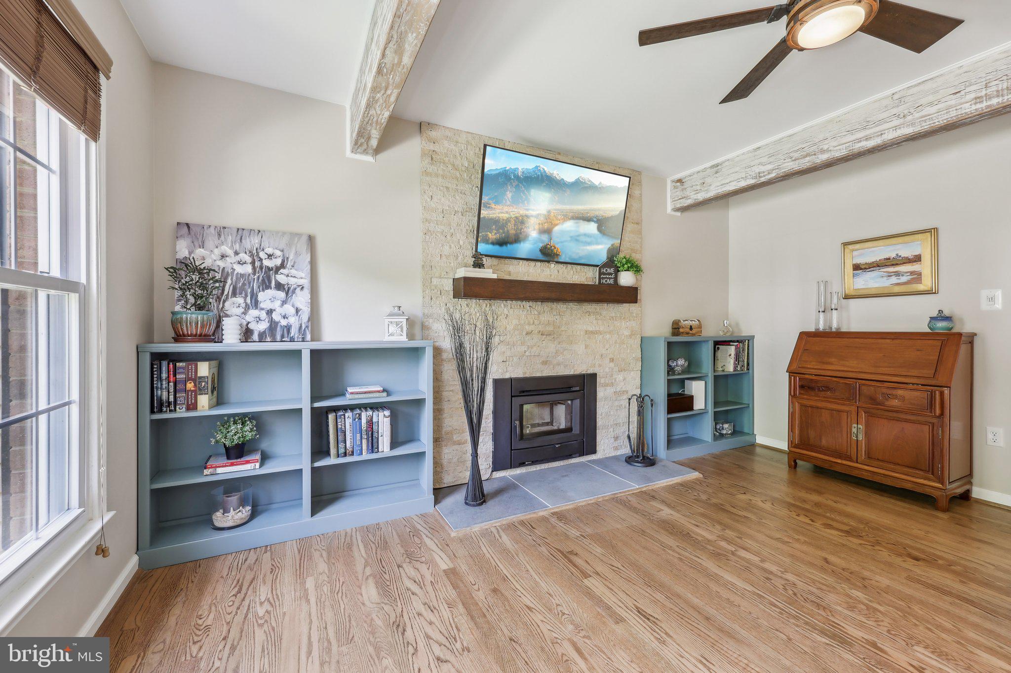 LAKE RIDGE - Residential