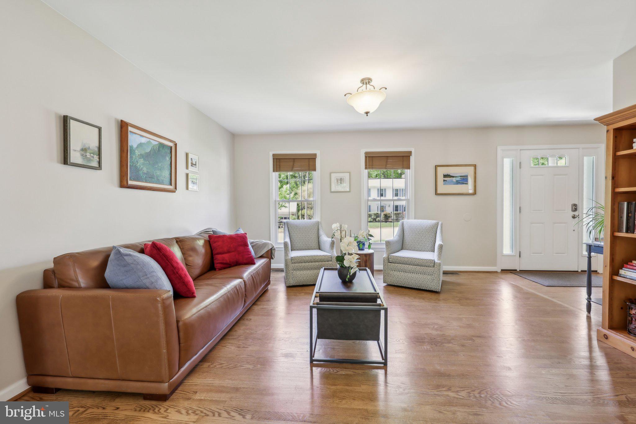 LAKE RIDGE - Residential