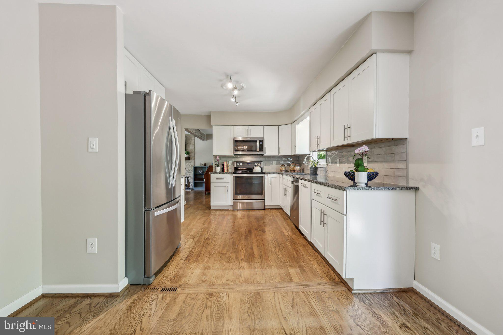 LAKE RIDGE - Residential