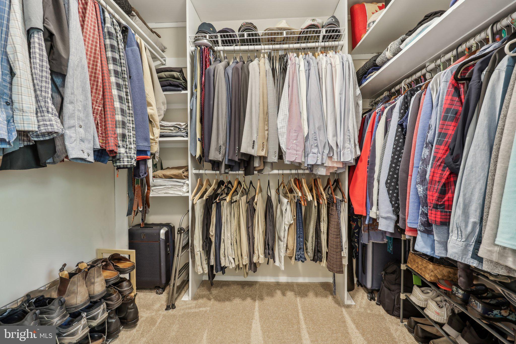 LAKE RIDGE - Residential