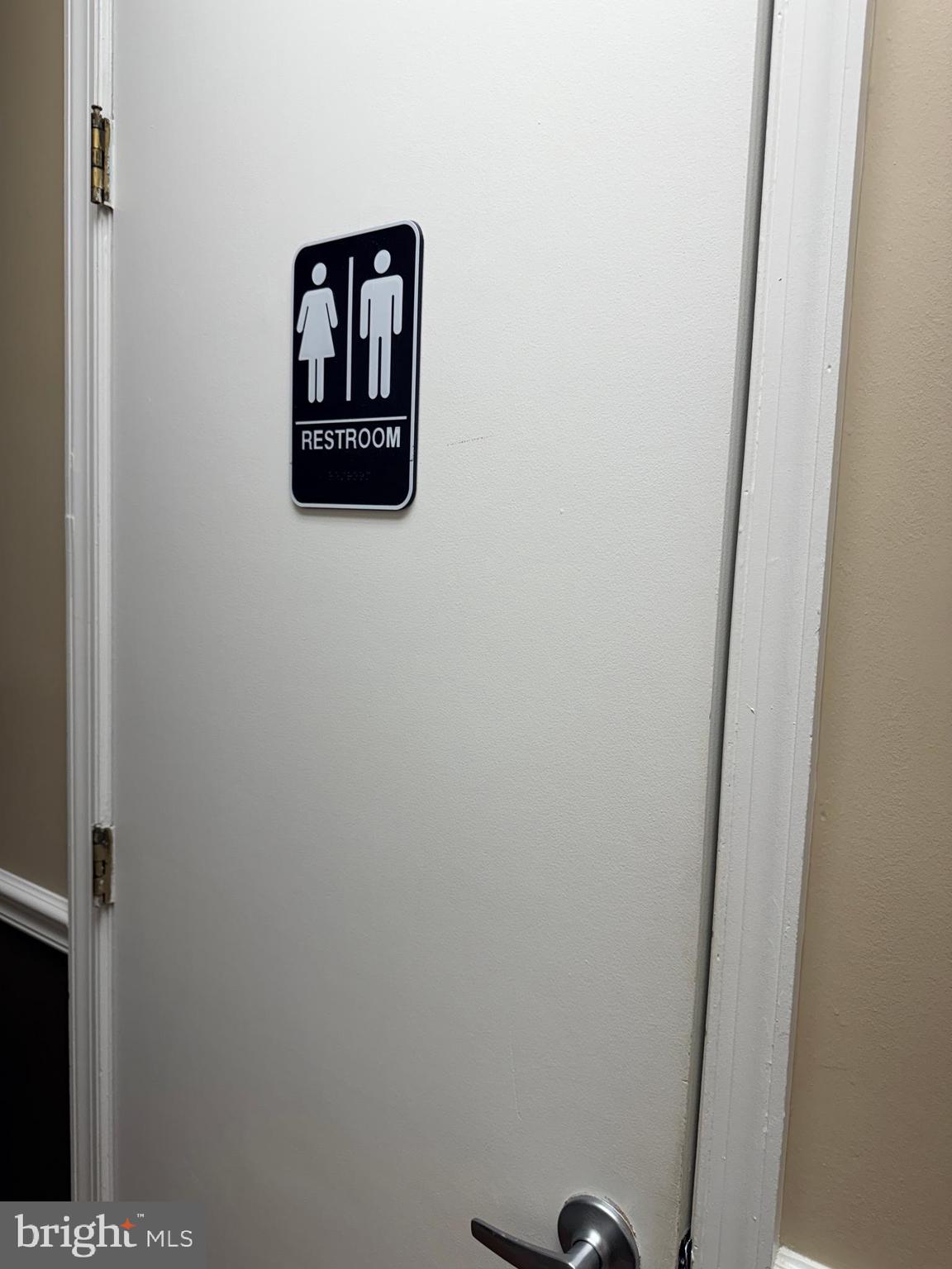 LOWER MOYAMENSING - Commercial Sale