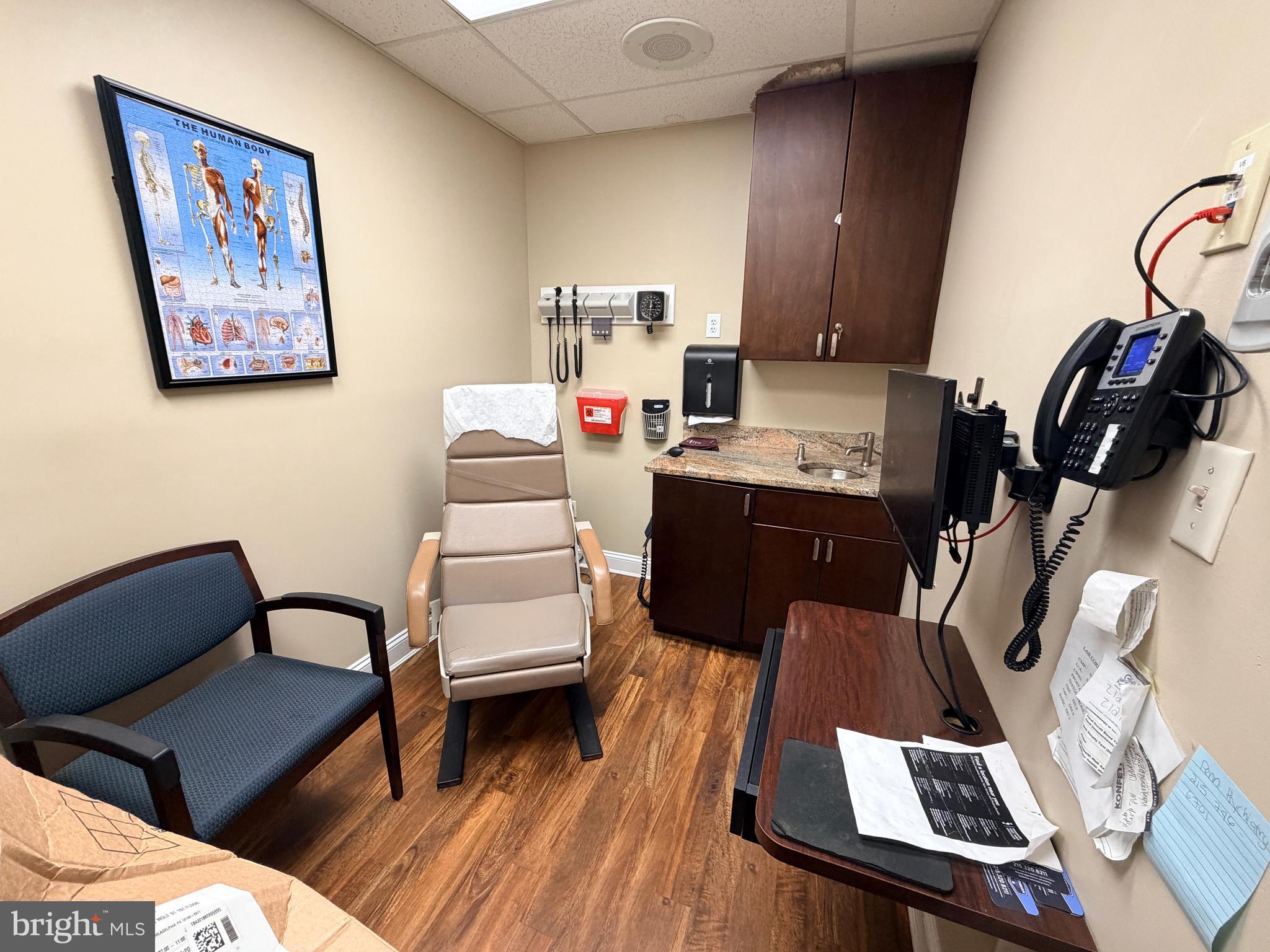 LOWER MOYAMENSING - Commercial Sale