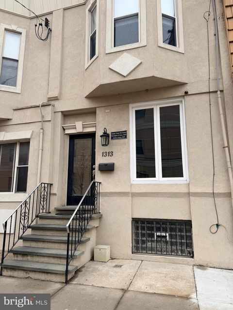 Photo of 1313 Wolf Street, PHILADELPHIA, PA 19148 (MLS # PAPH2593734)