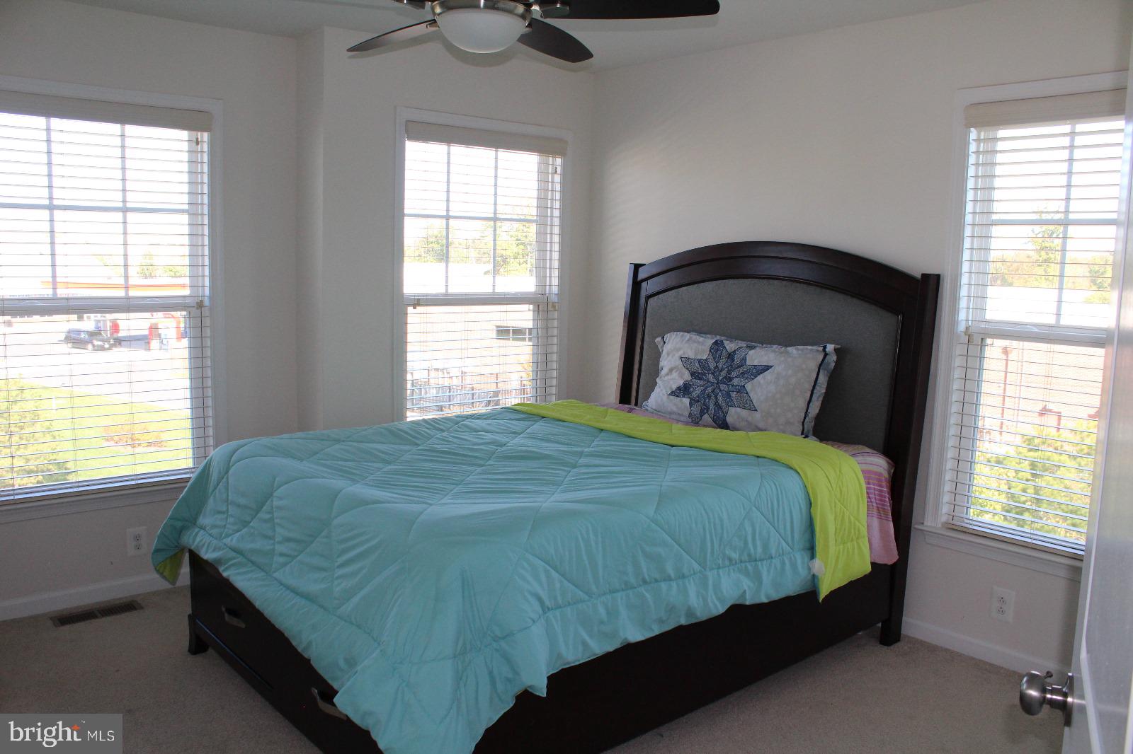 EASTVIEW AT STONE RIDGE - Residential Lease