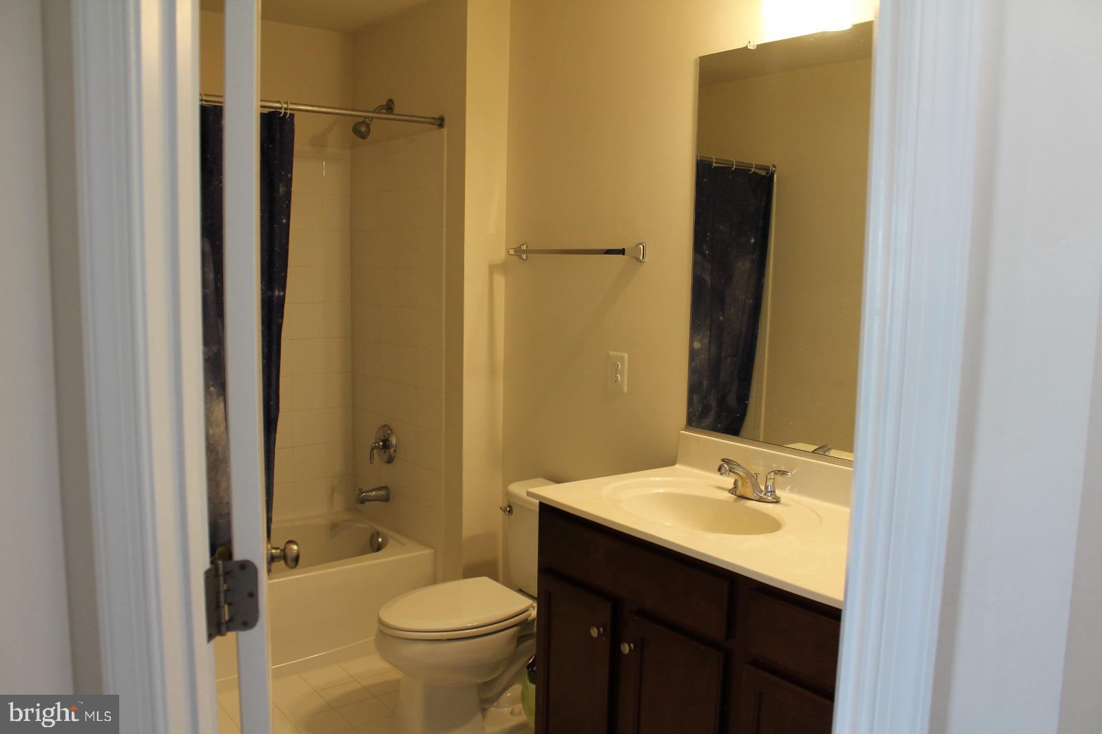 EASTVIEW AT STONE RIDGE - Residential Lease