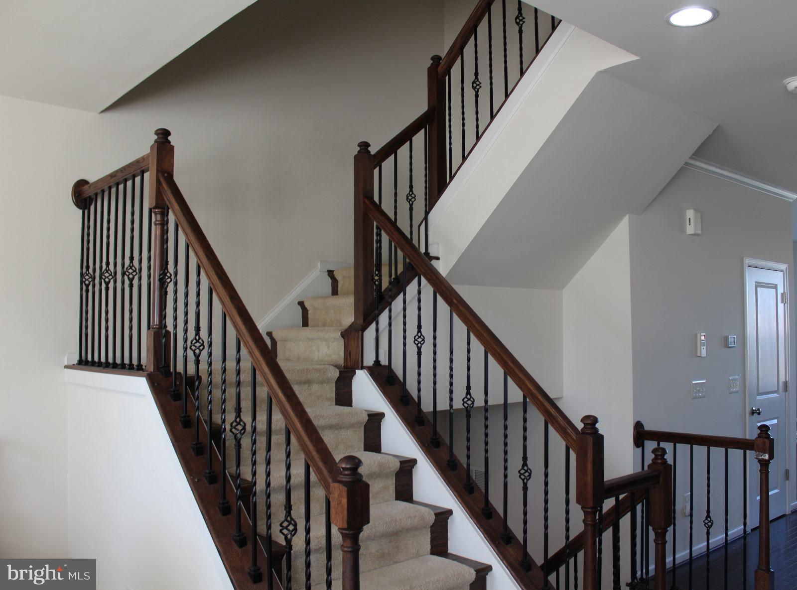 EASTVIEW AT STONE RIDGE - Residential Lease