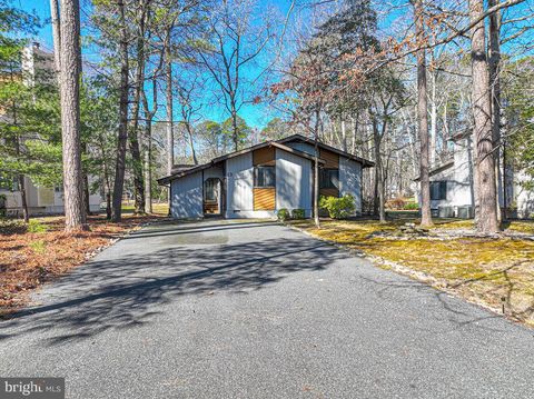 Homes For Sale - 13 Drawbridge Road<br/> OCEAN PINES, MD 21811