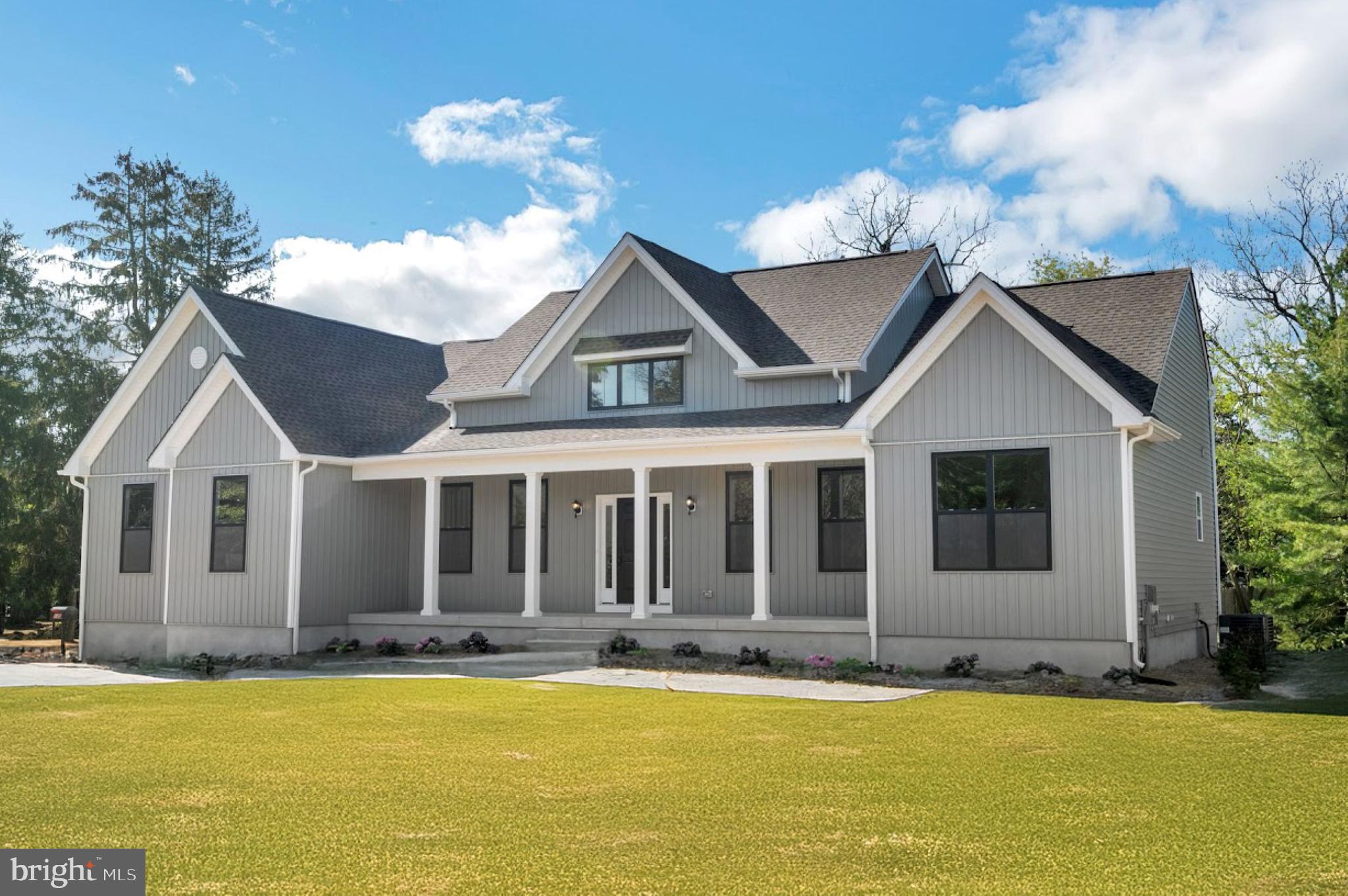 GREAT BOHEMIA MANO - Residential