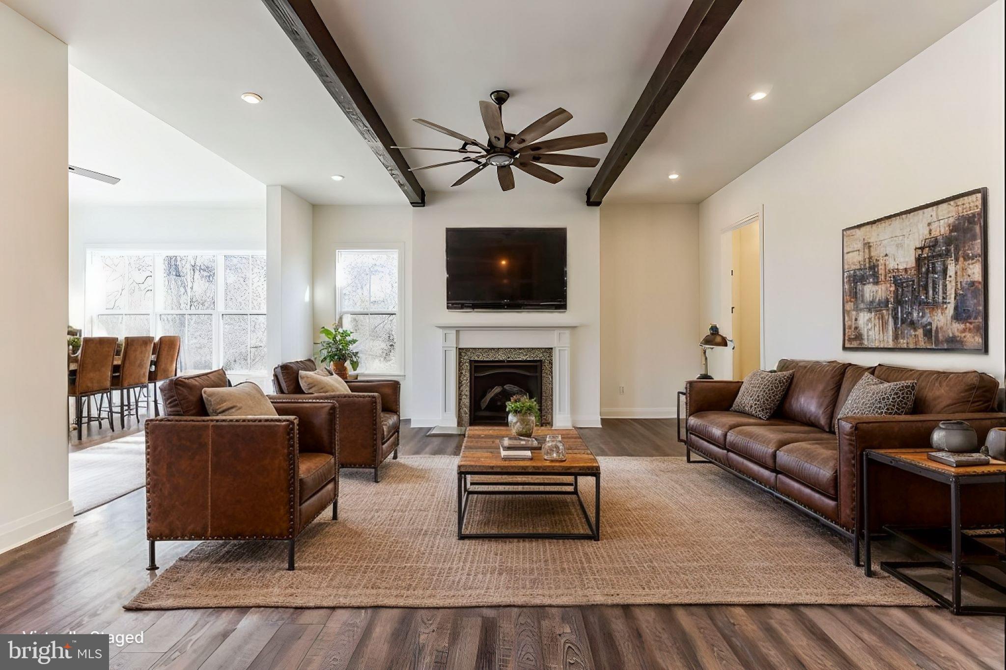 GREAT BOHEMIA MANO - Residential