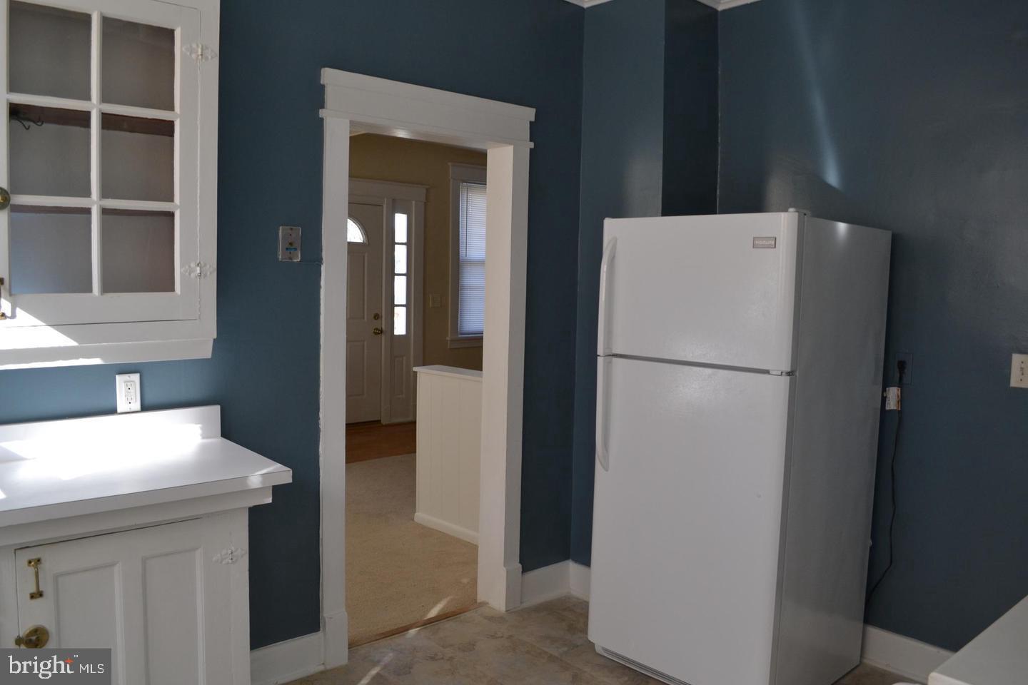 PERRY HALL - Residential Lease