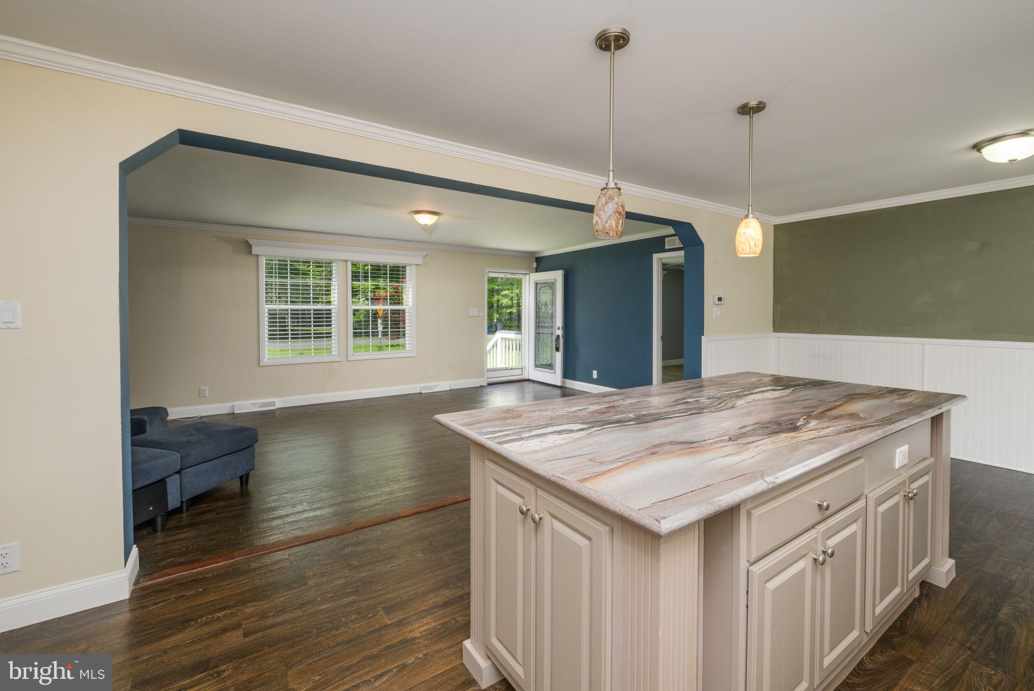 32188 ROBIN HOODS LOOP