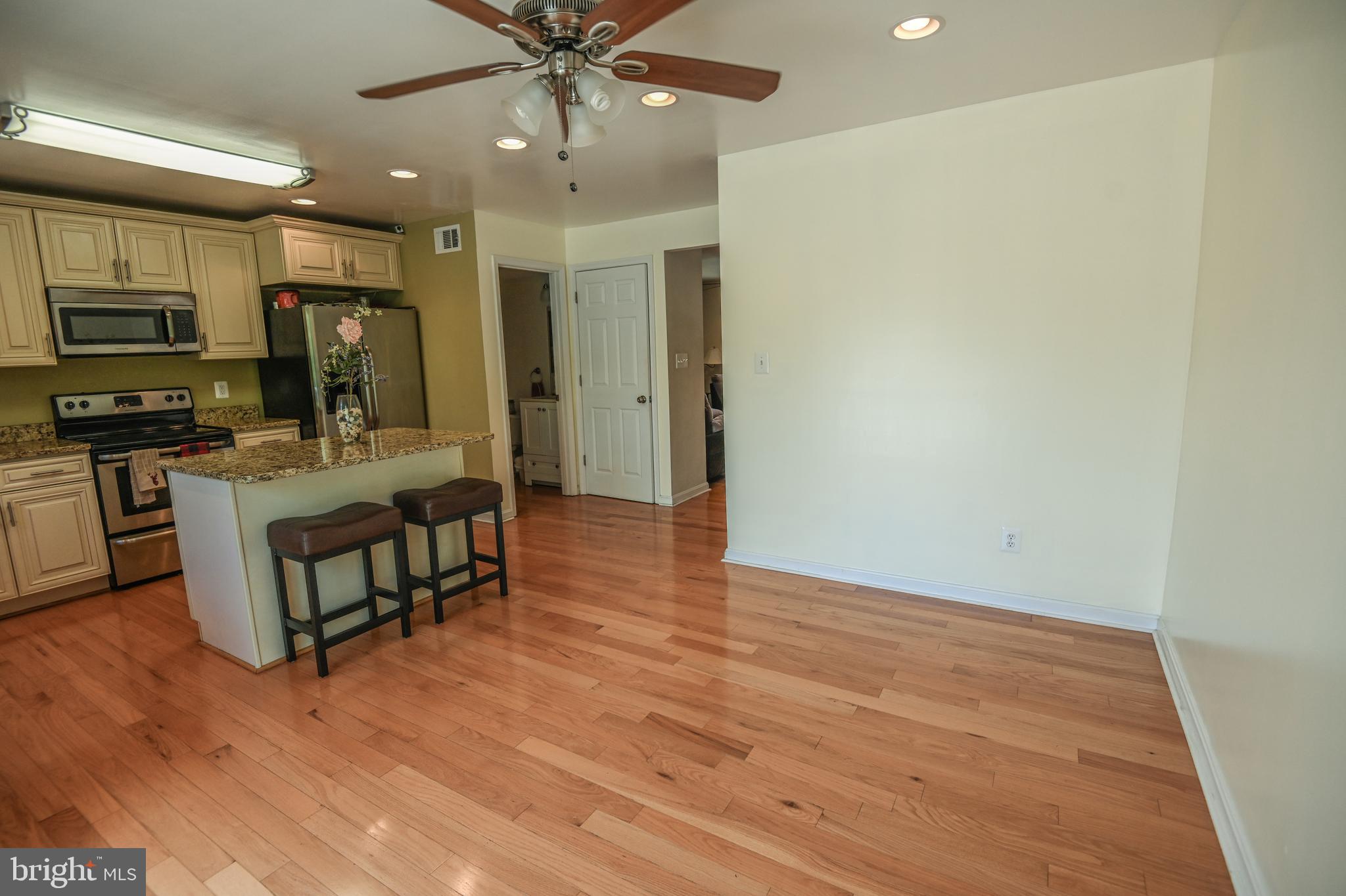 LANDSDOWNE - Residential Lease