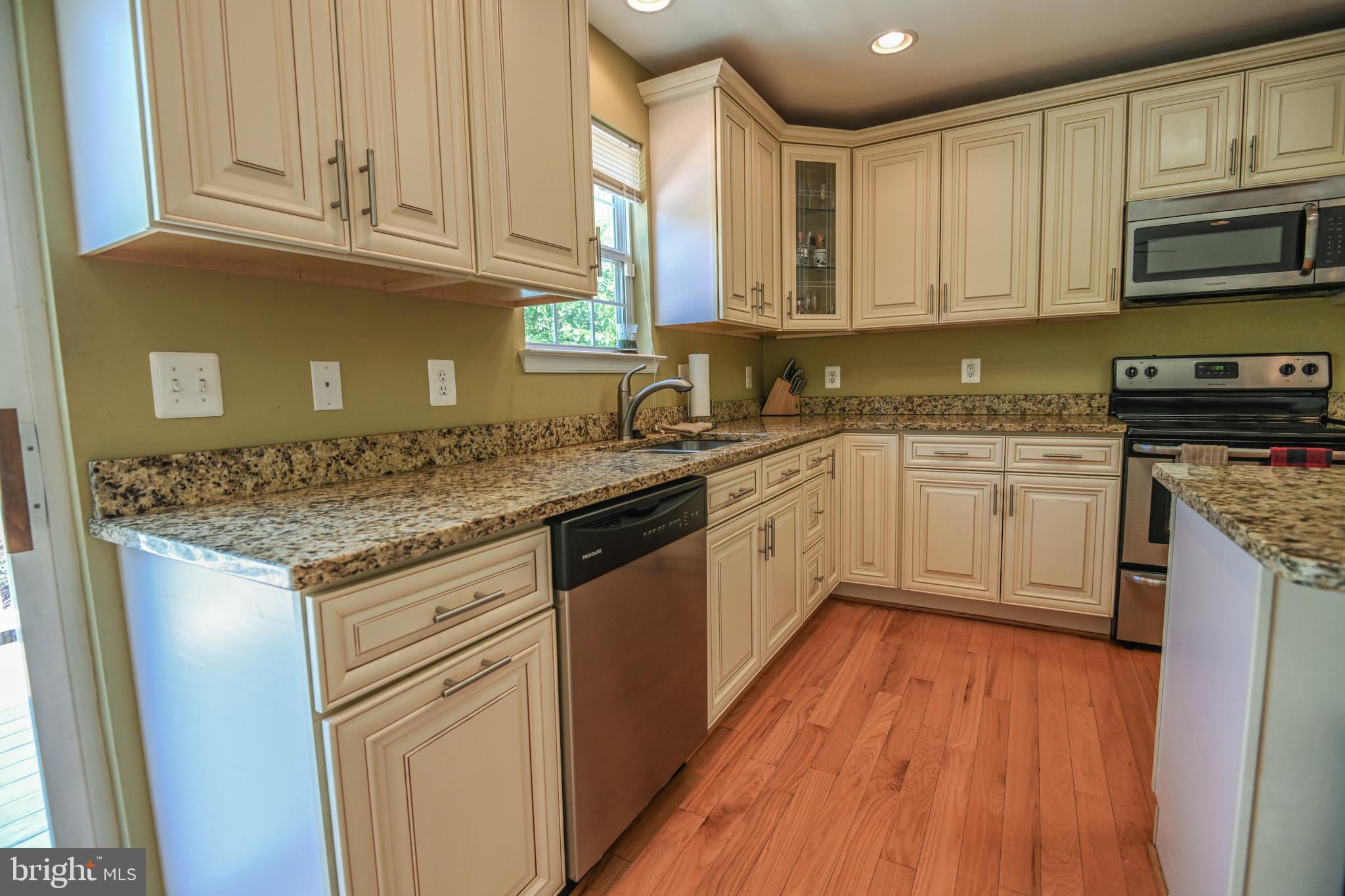 LANDSDOWNE - Residential Lease