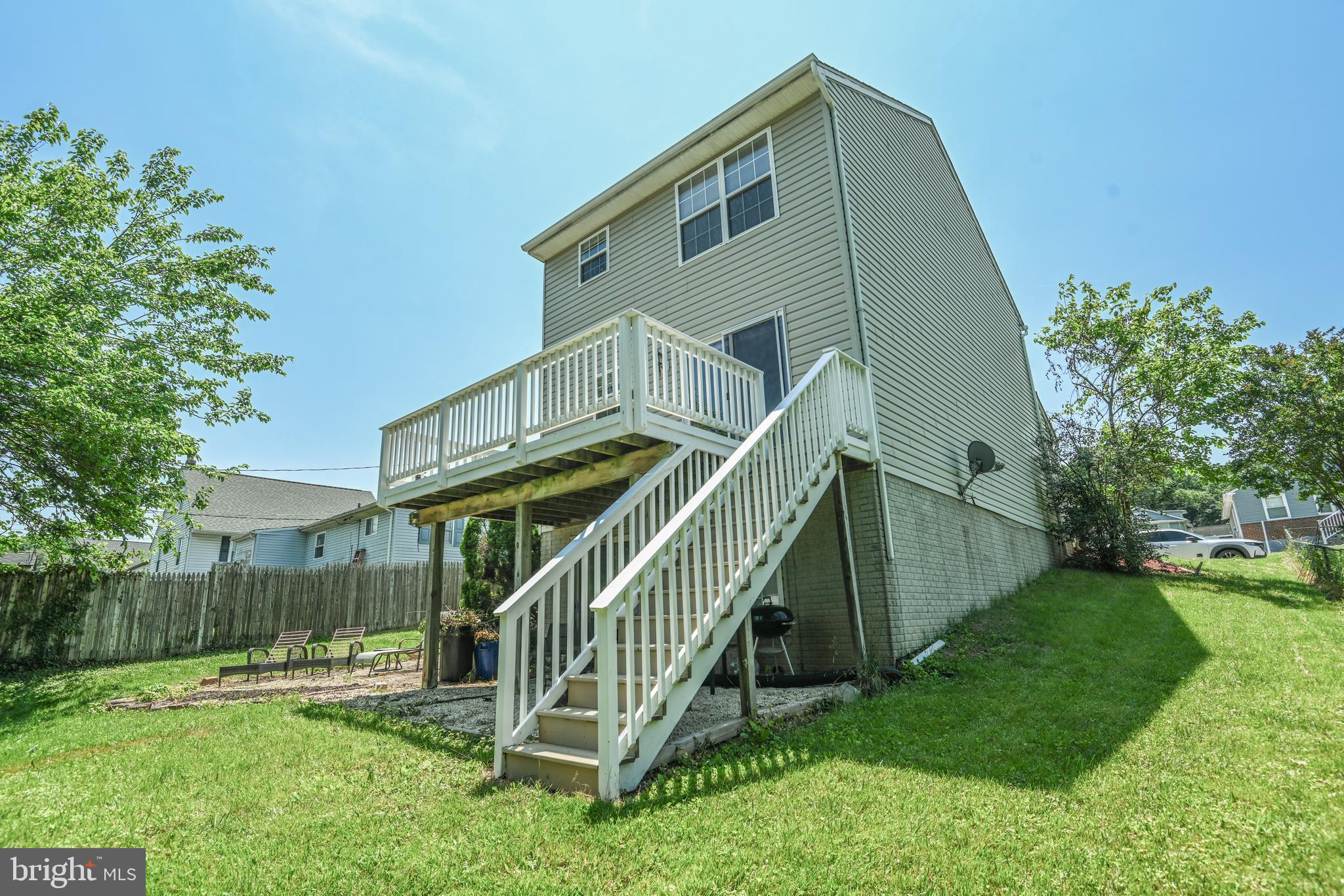 LANDSDOWNE - Residential Lease